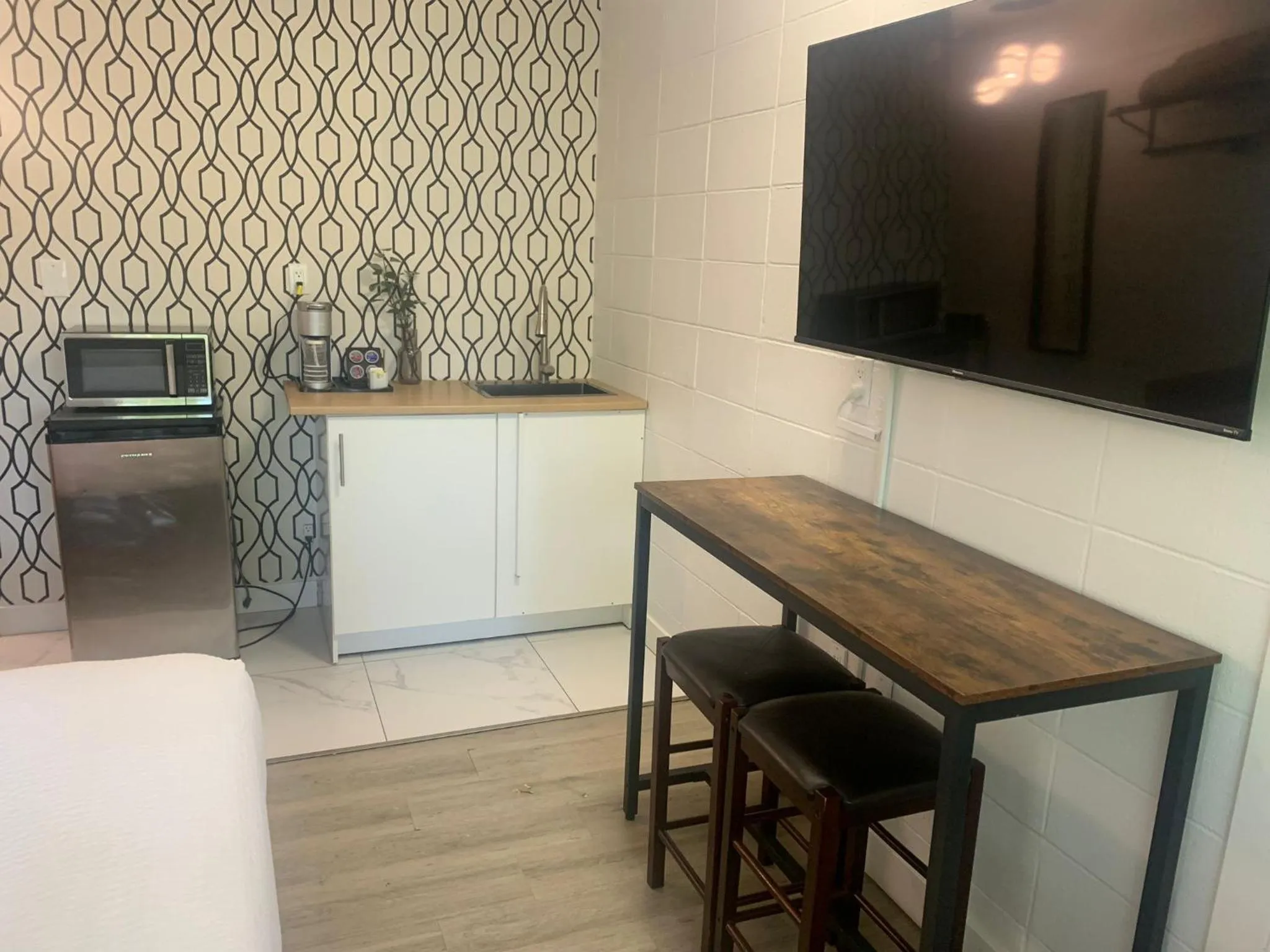 TV and multimedia in The Spot