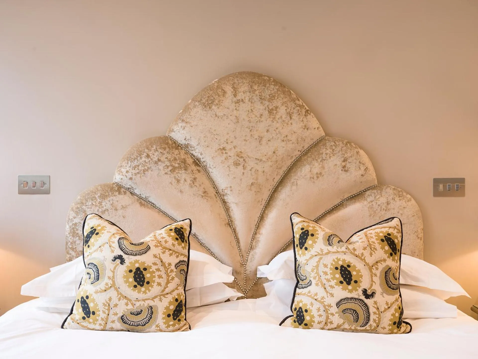 Bedroom, Bed in The Kings Arms