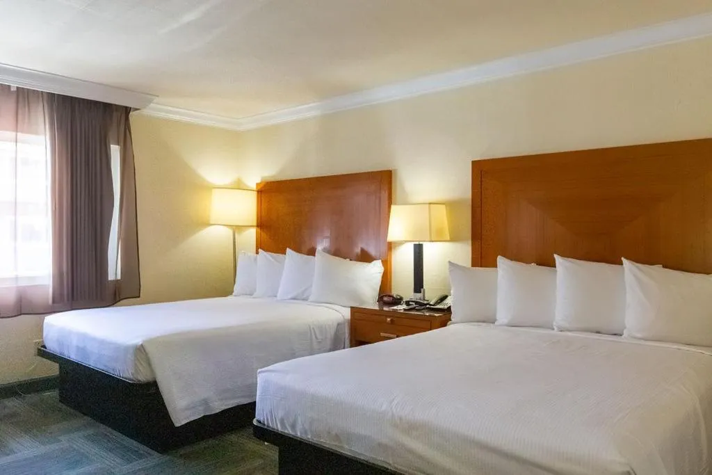 Bedroom, Bed in Inn at San Luis Obispo