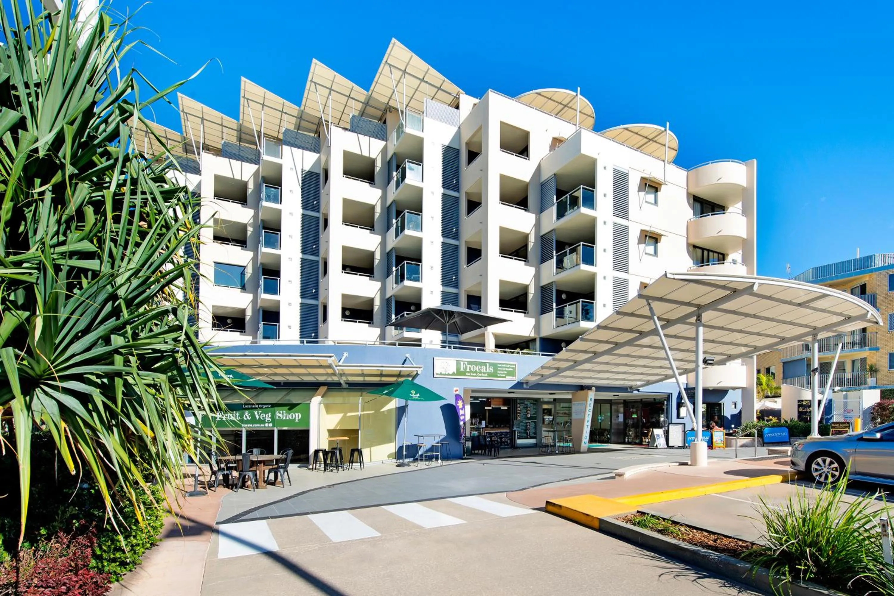 Facade/entrance in ULTIQA Shearwater Resort