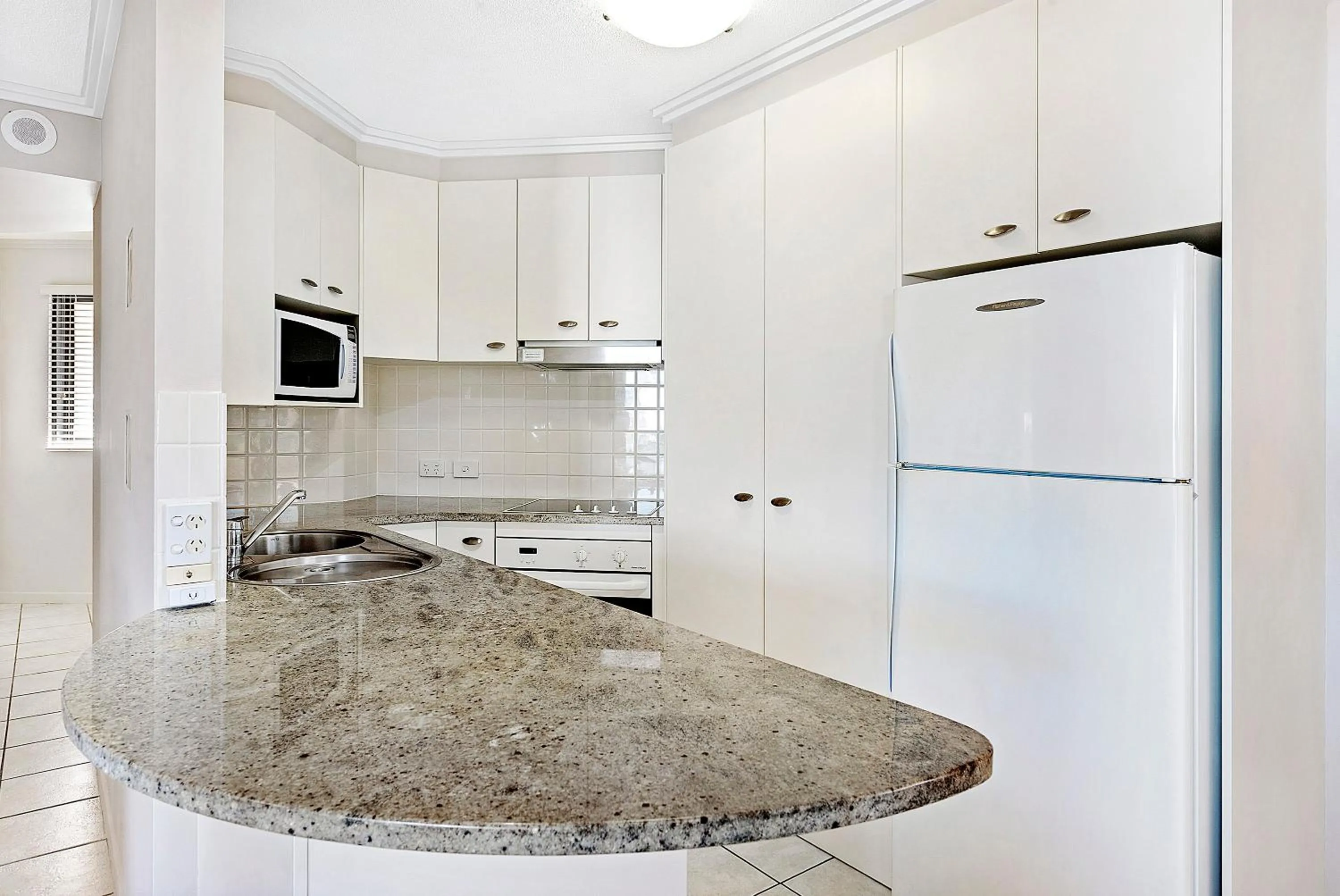 Kitchen or kitchenette in ULTIQA Shearwater Resort