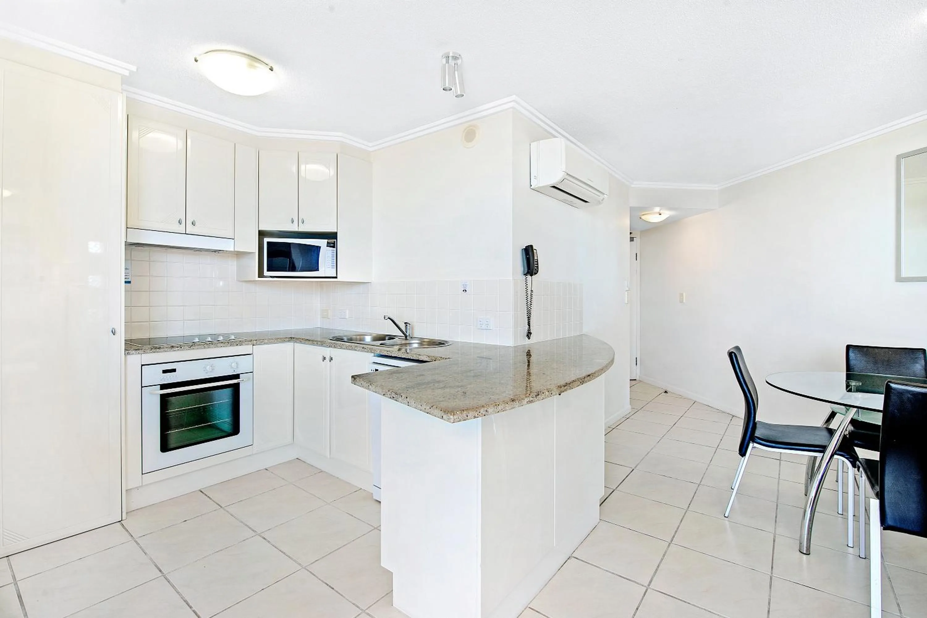 Kitchen or kitchenette in ULTIQA Shearwater Resort