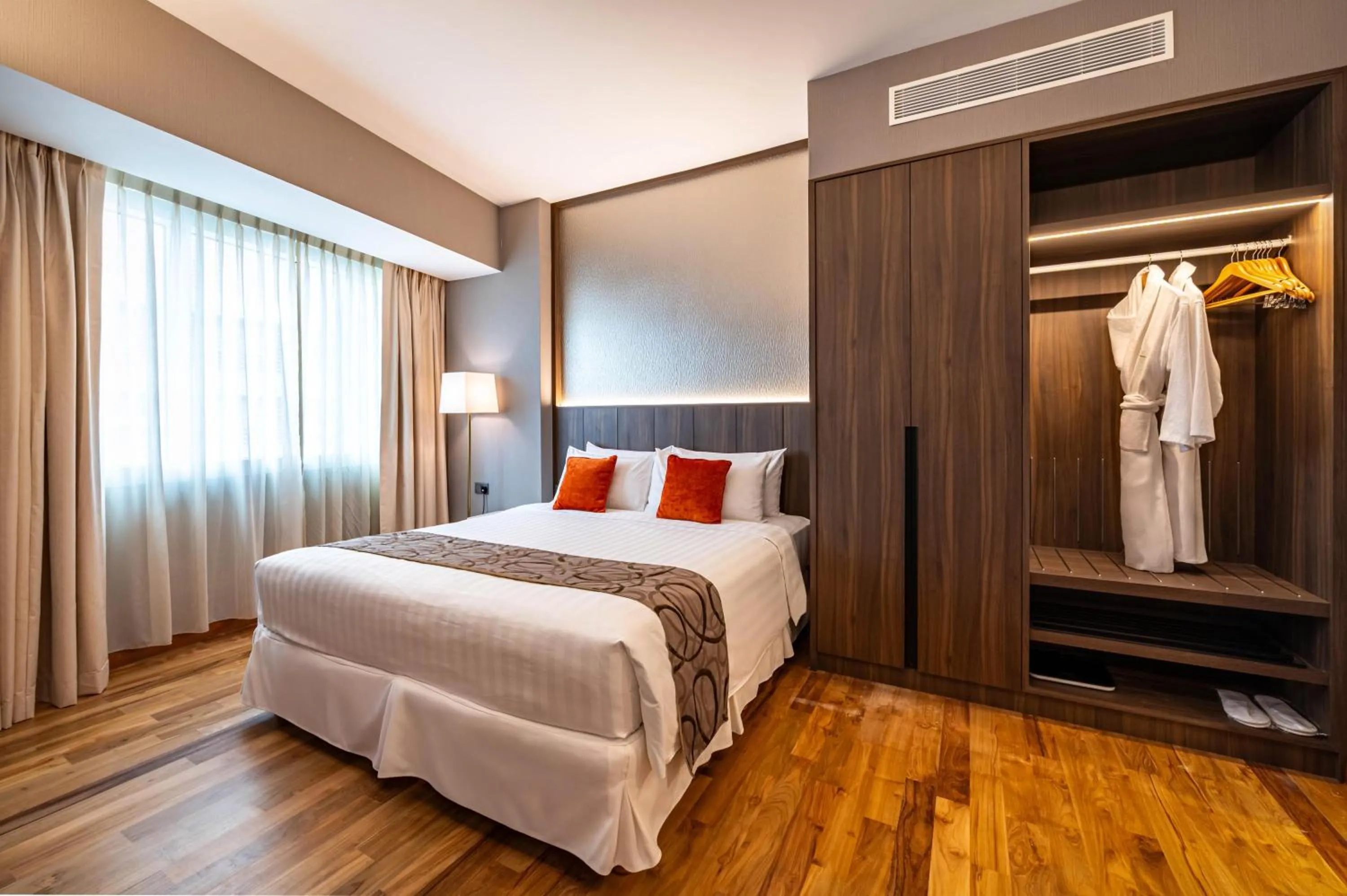 Bedroom, Bed in Park Avenue Rochester