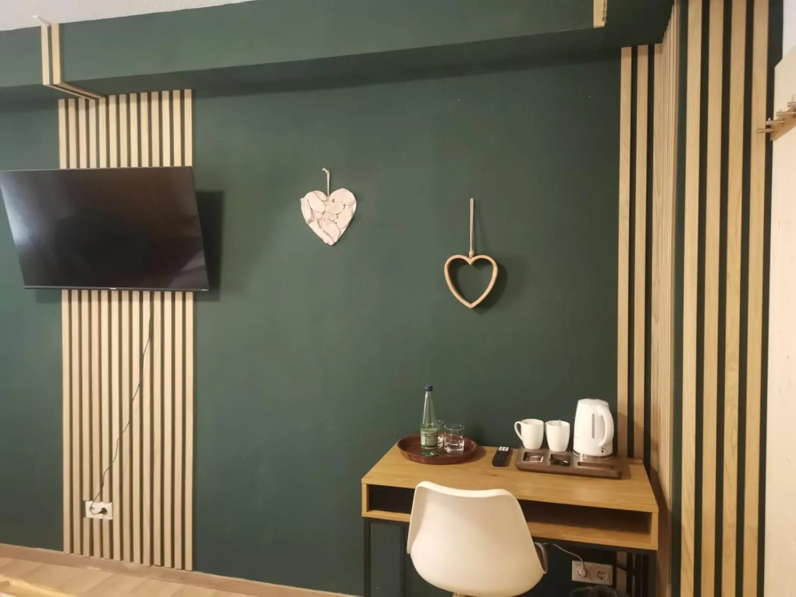 TV and multimedia in Wild West Hotel