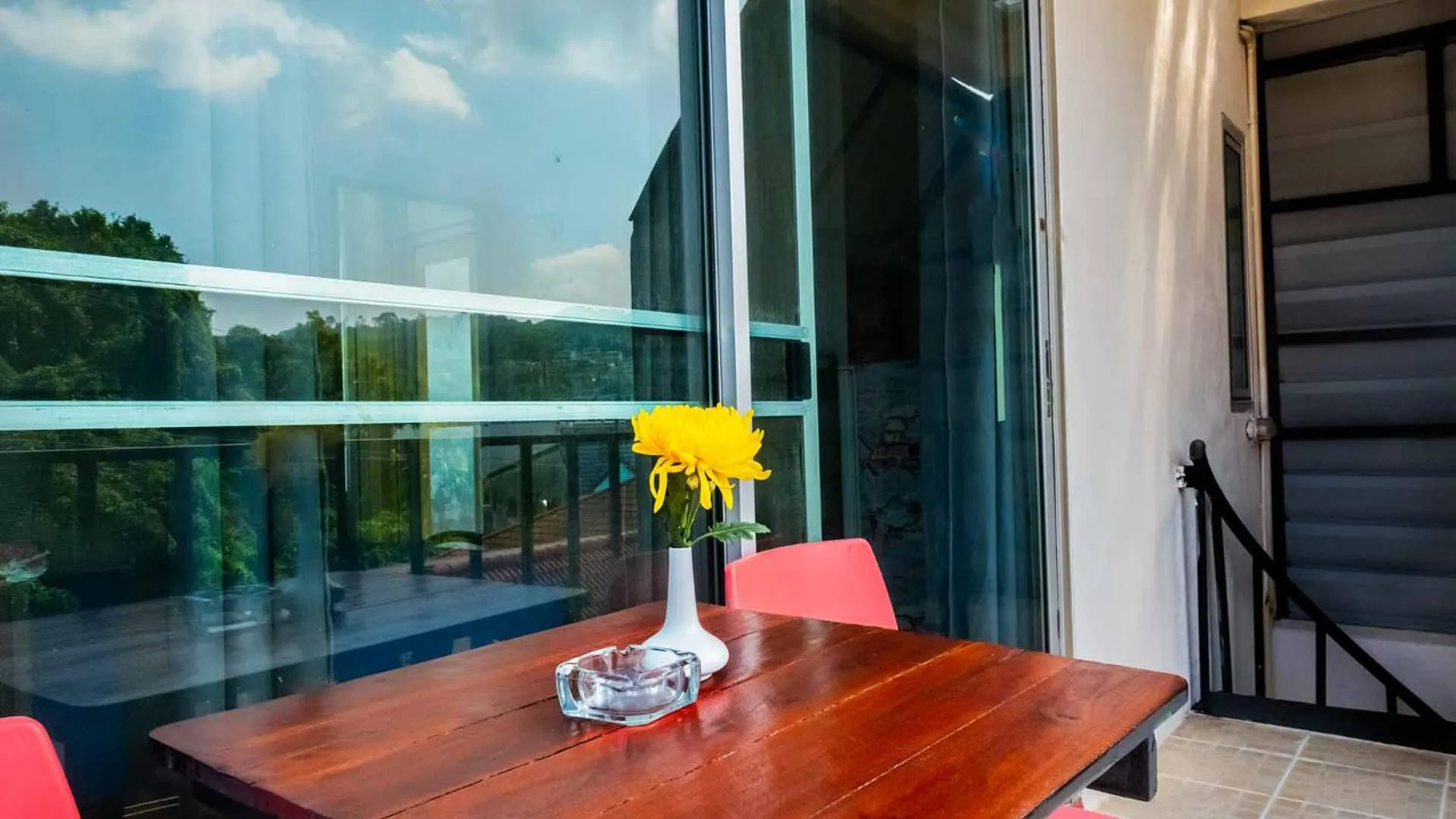 Balcony/Terrace in Sabina Guesthouse Kamala