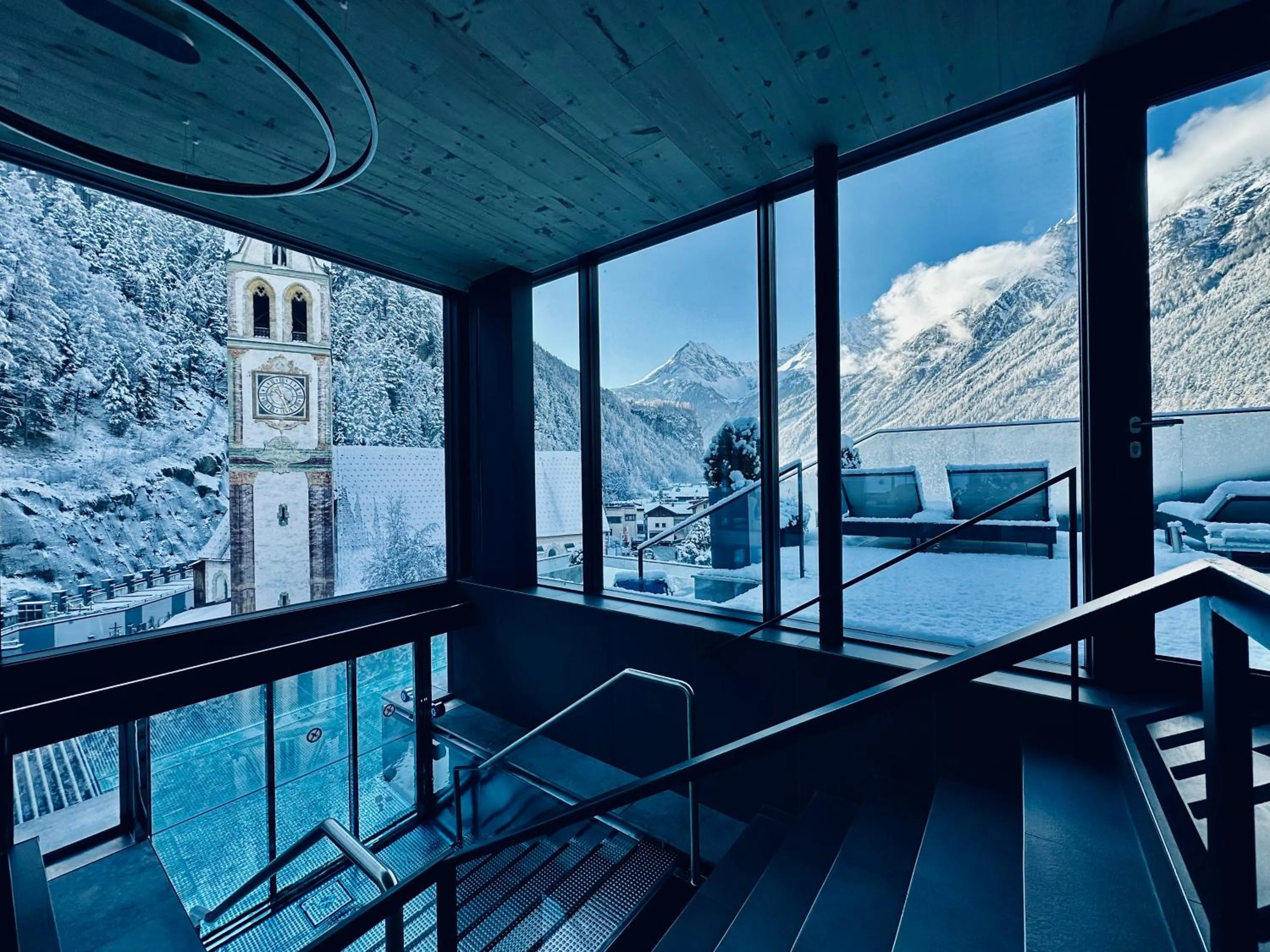 Swimming pool in Hotel Stern