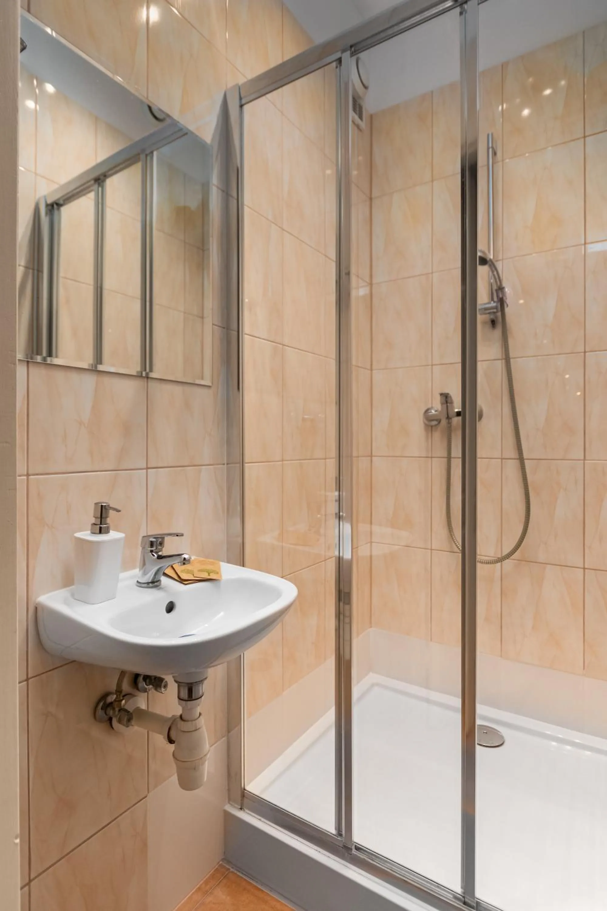 Shower in Hostel Coco