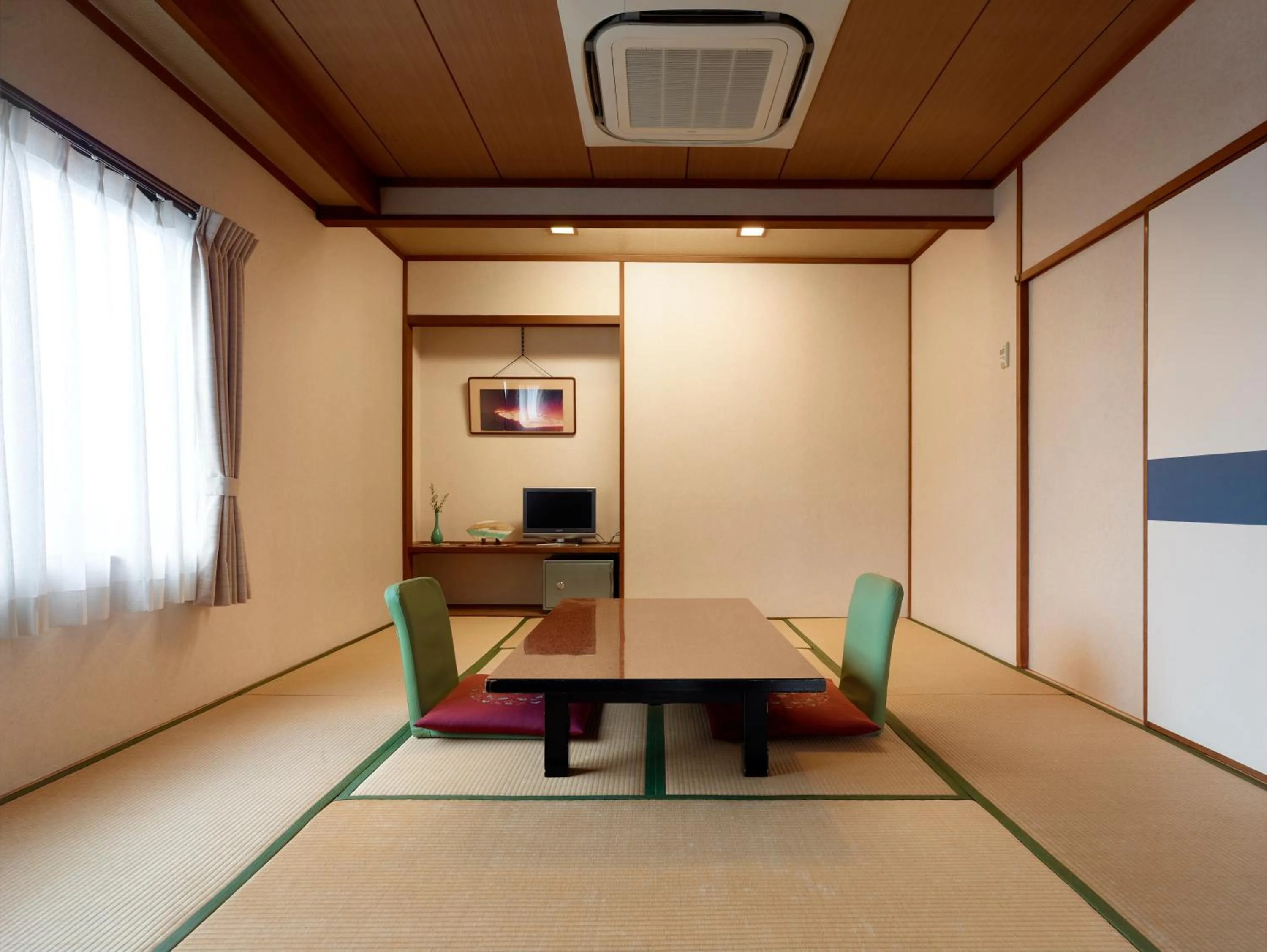 Photo of the whole room in Hotel Mimatsu