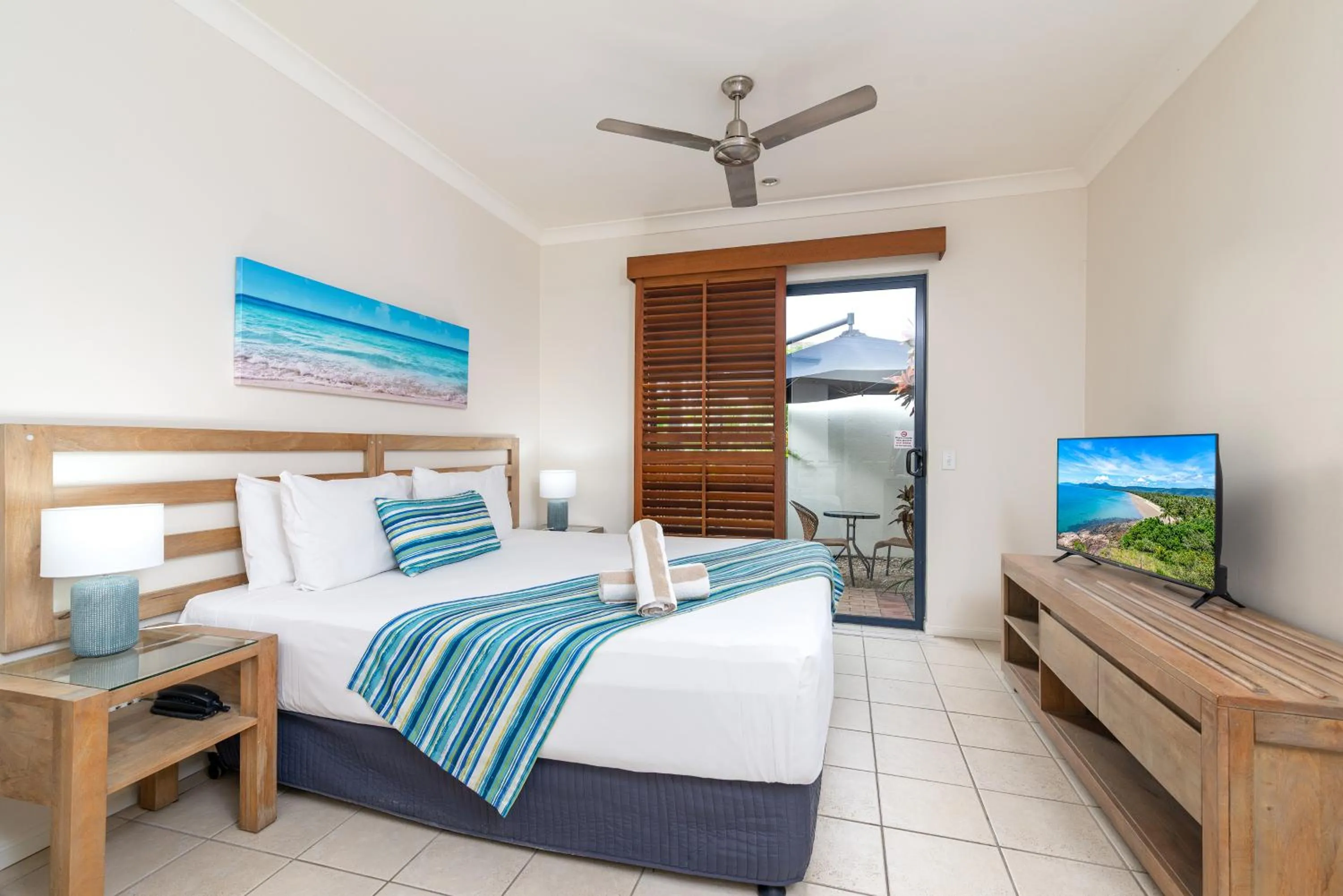 Bedroom, Bed in Meridian at Port Douglas - Adults Only