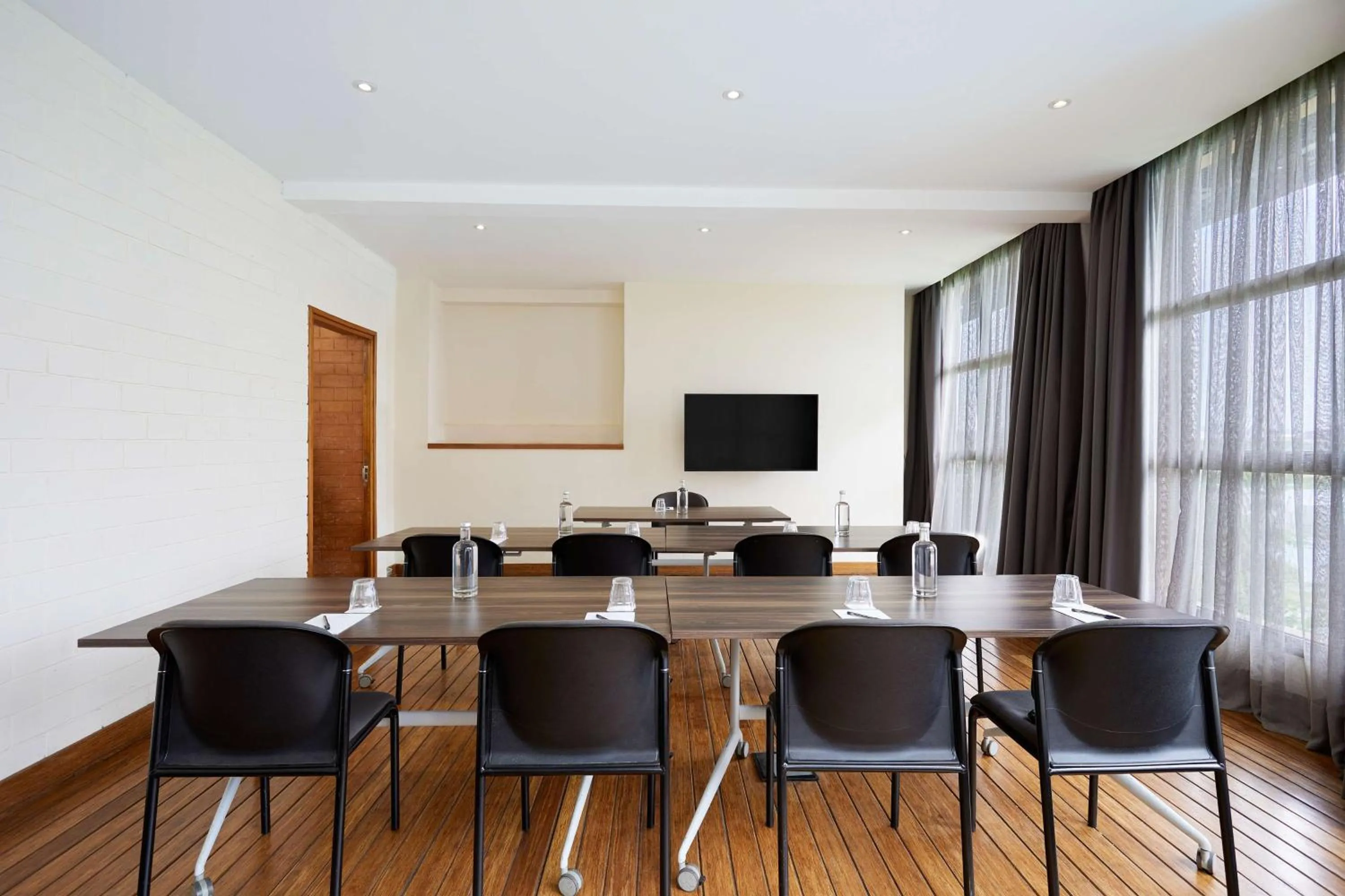 Meeting/conference room in Radisson Hotel Tamboho Waterfront Antananarivo