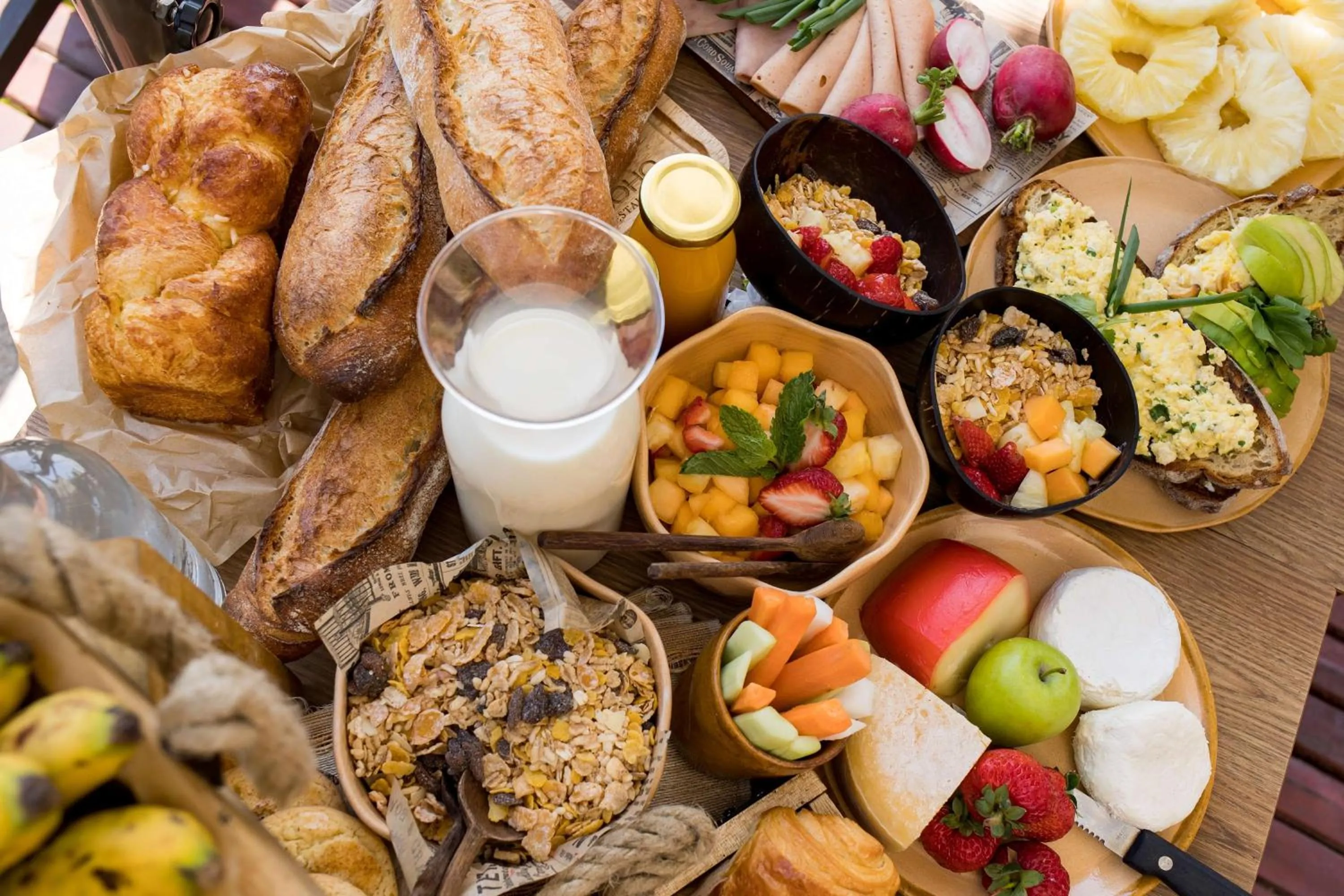 Restaurant/places to eat in Radisson Hotel Tamboho Waterfront Antananarivo