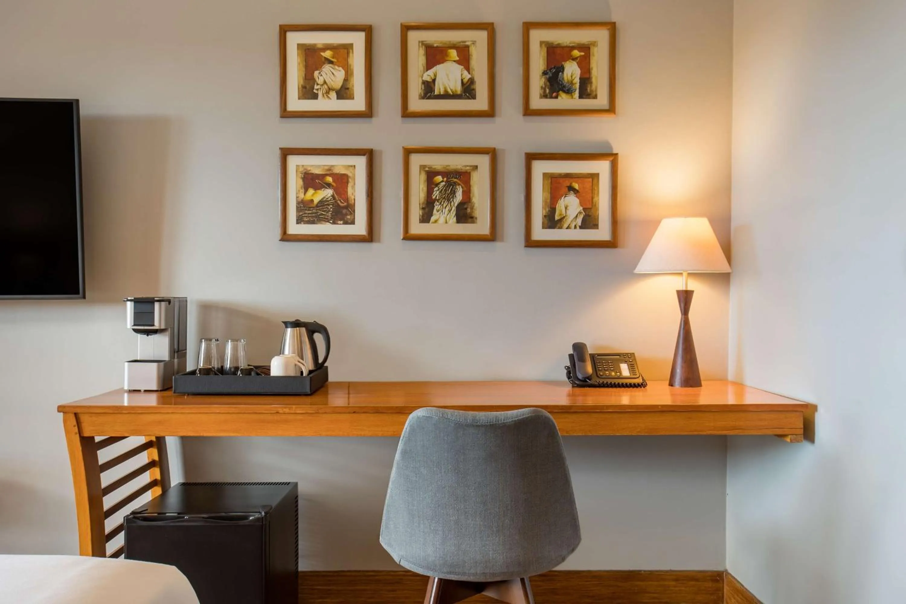 Photo of the whole room in Radisson Hotel Tamboho Waterfront Antananarivo