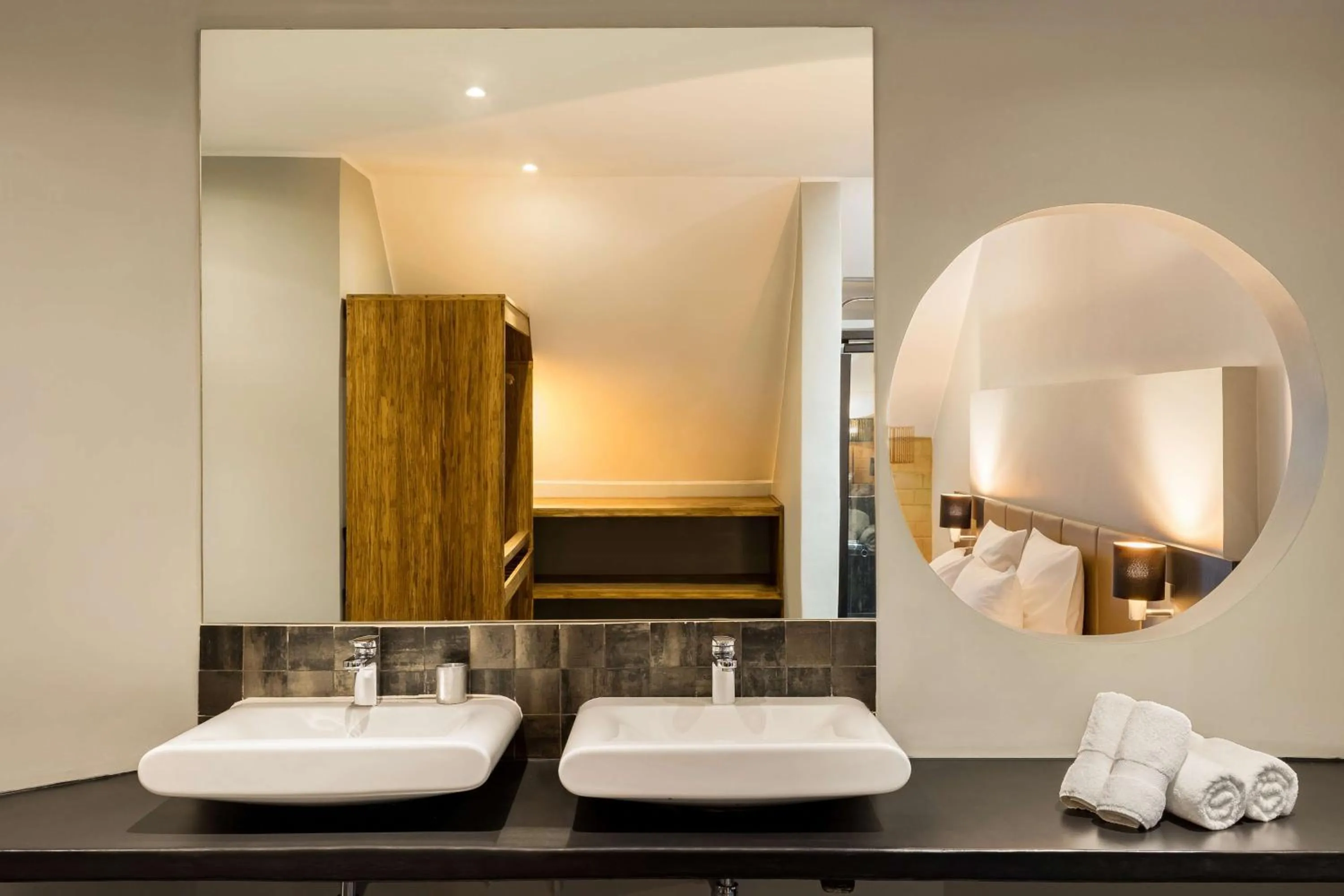 Bathroom in Radisson Hotel Tamboho Waterfront Antananarivo