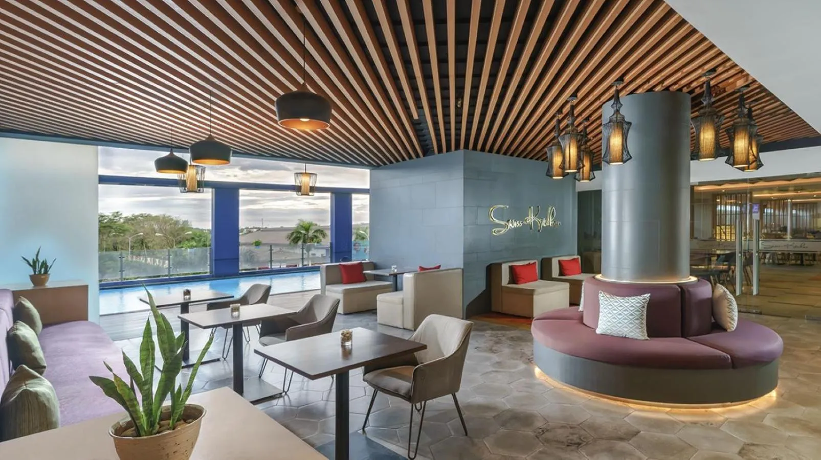 Restaurant/places to eat in Swiss-Belinn Modern Cikande