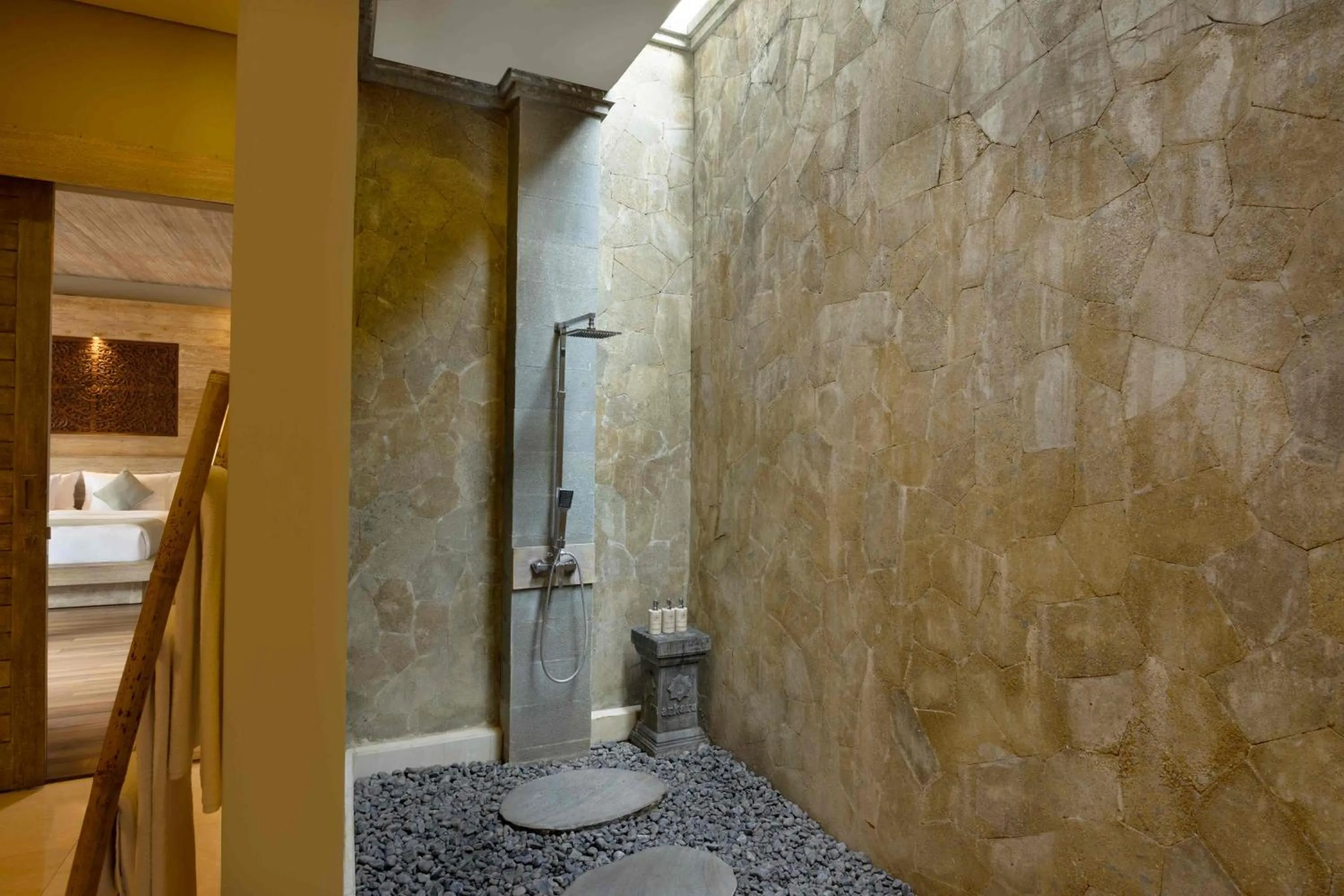 Shower in Arkamara Dijiwa Ubud