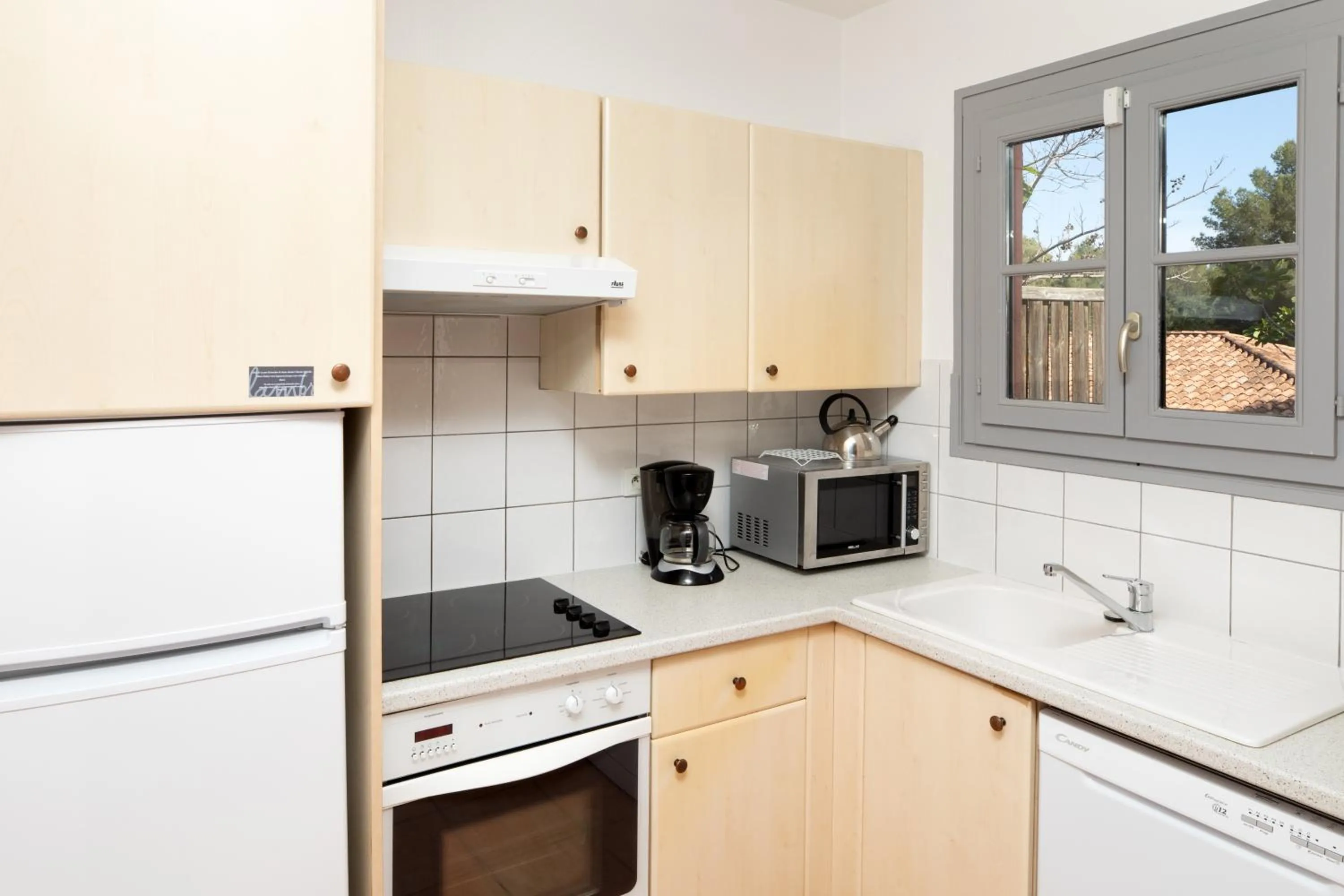 Kitchen or kitchenette in SOWELL RESIDENCES Chênes Verts