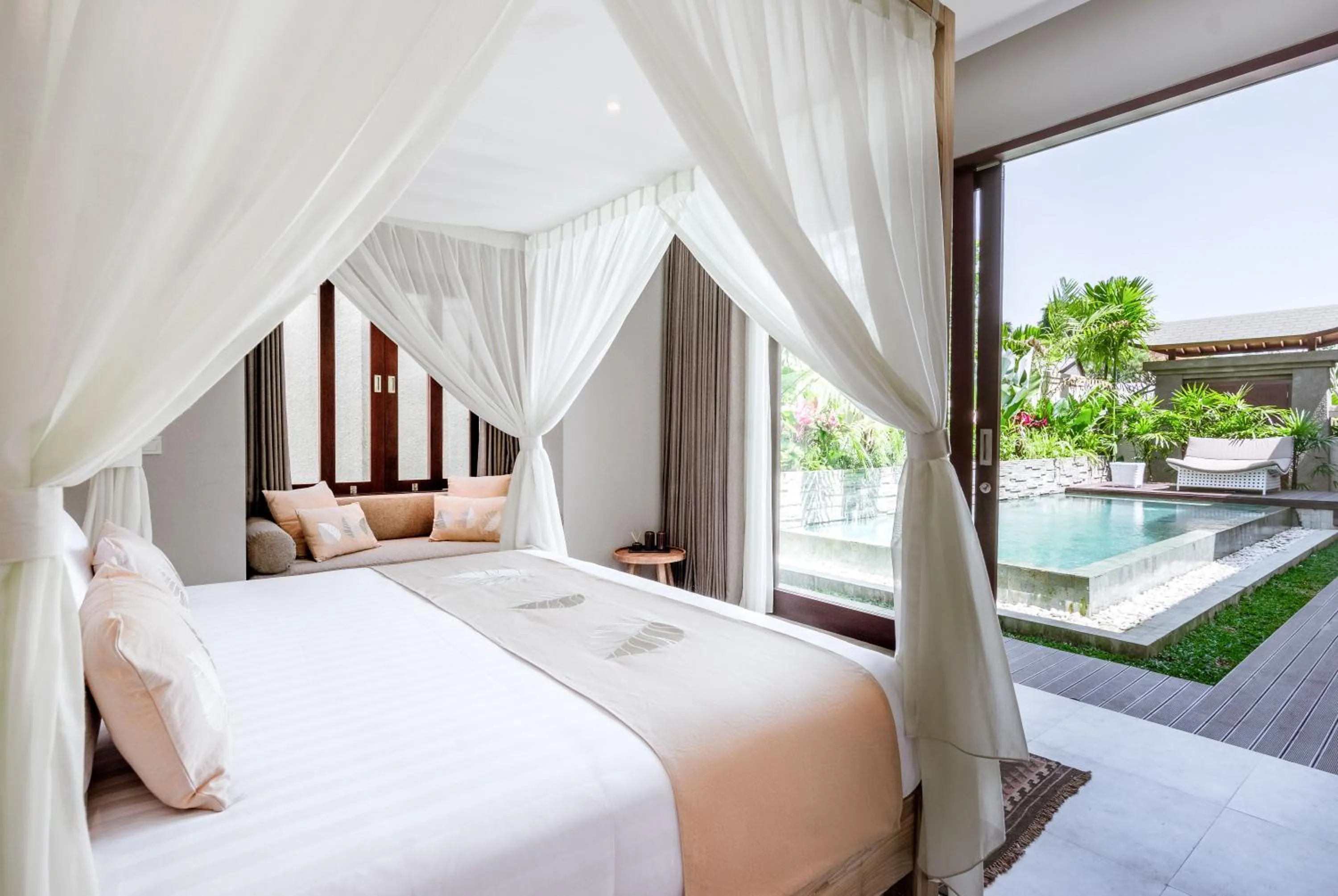 View (from property/room), Bed in Daun Lebar Villas