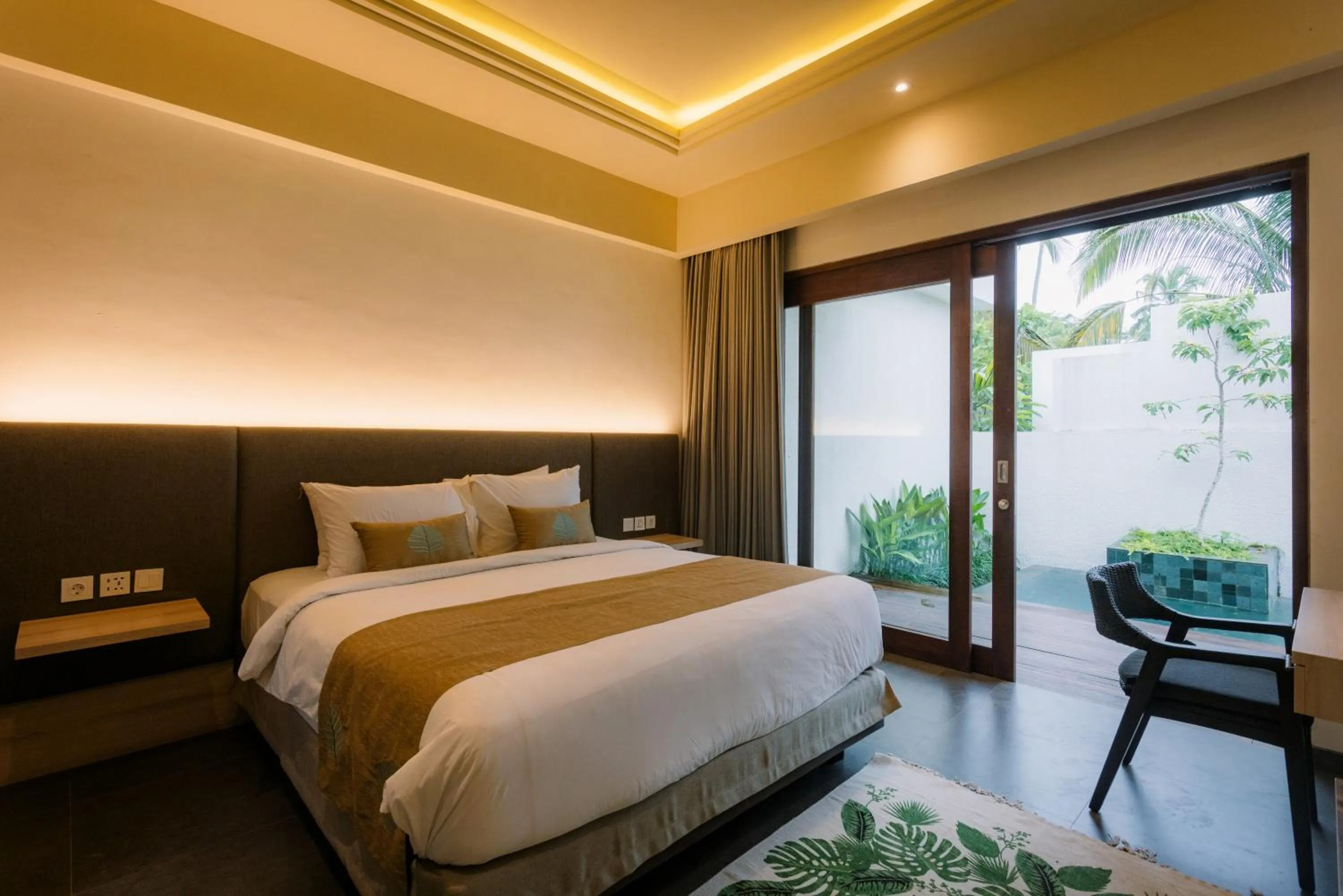Photo of the whole room, Bed in Daun Lebar Villas