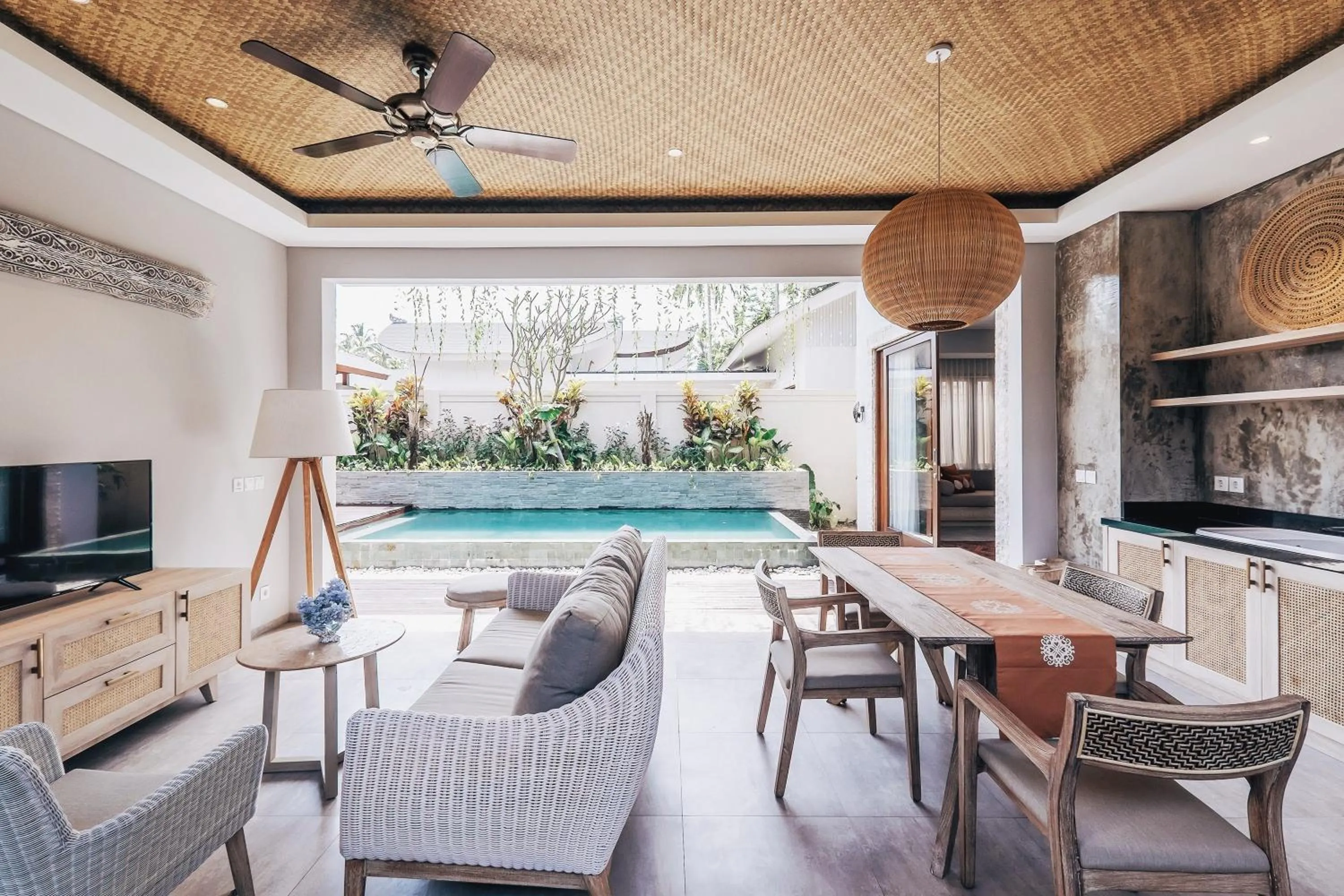 Kitchen or kitchenette in Daun Lebar Villas