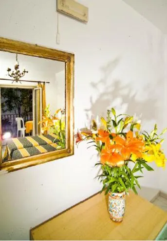 Decorative detail in Hotel da Peppe