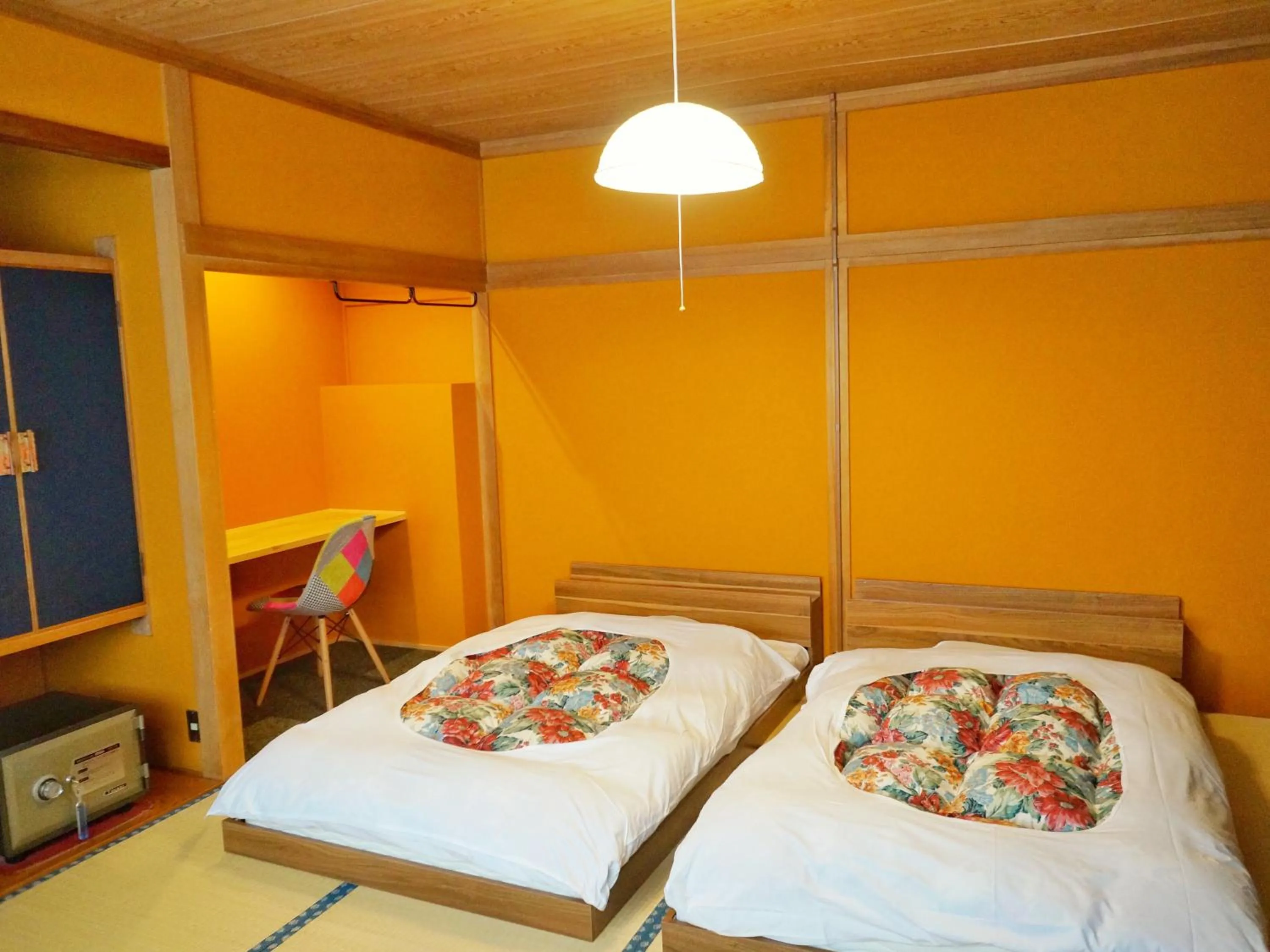 Bedroom, Bed in Asama Onsen FAN! MATSUMOTO