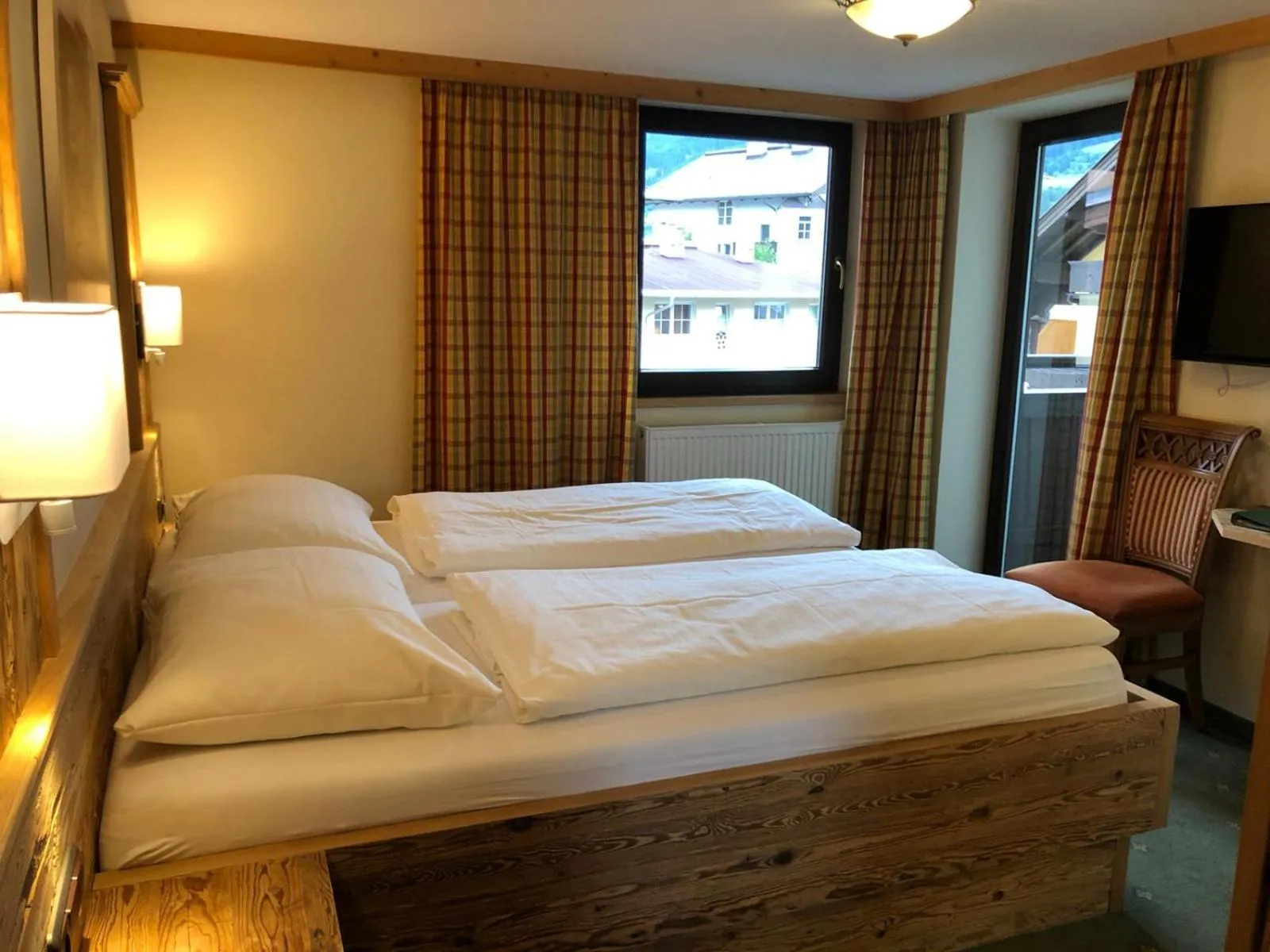 Staff, Bed in Hotel Rösslwirt