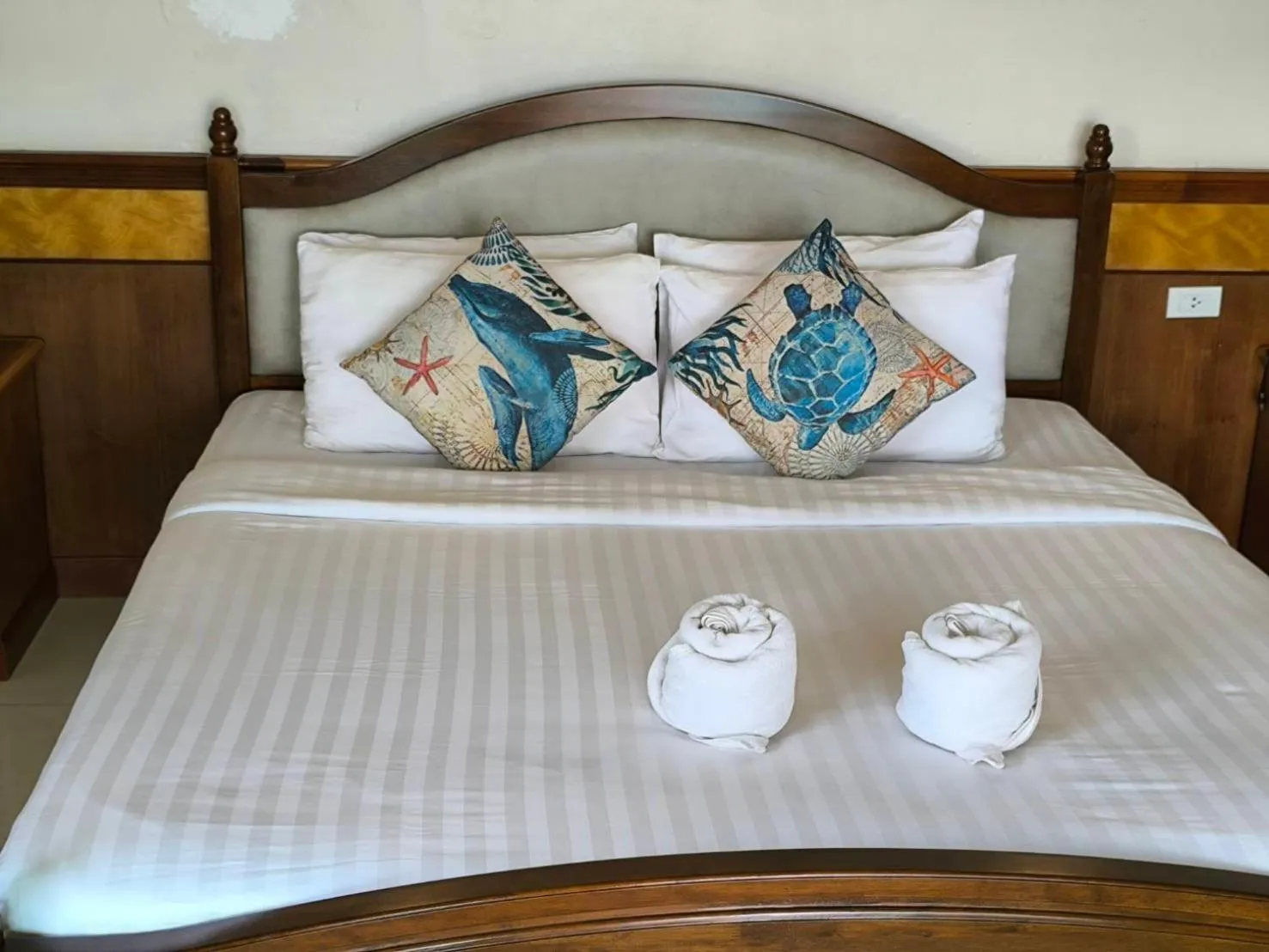 Photo of the whole room, Bed in Lotus Paradise Resort - SHA PLUS