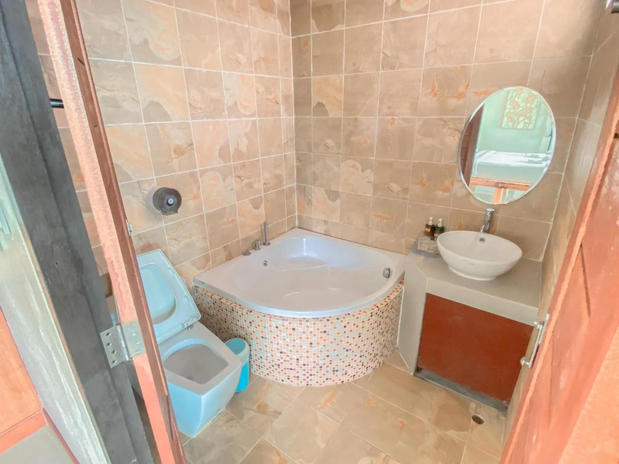 Lotus Paradise Resort - SHA PLUS