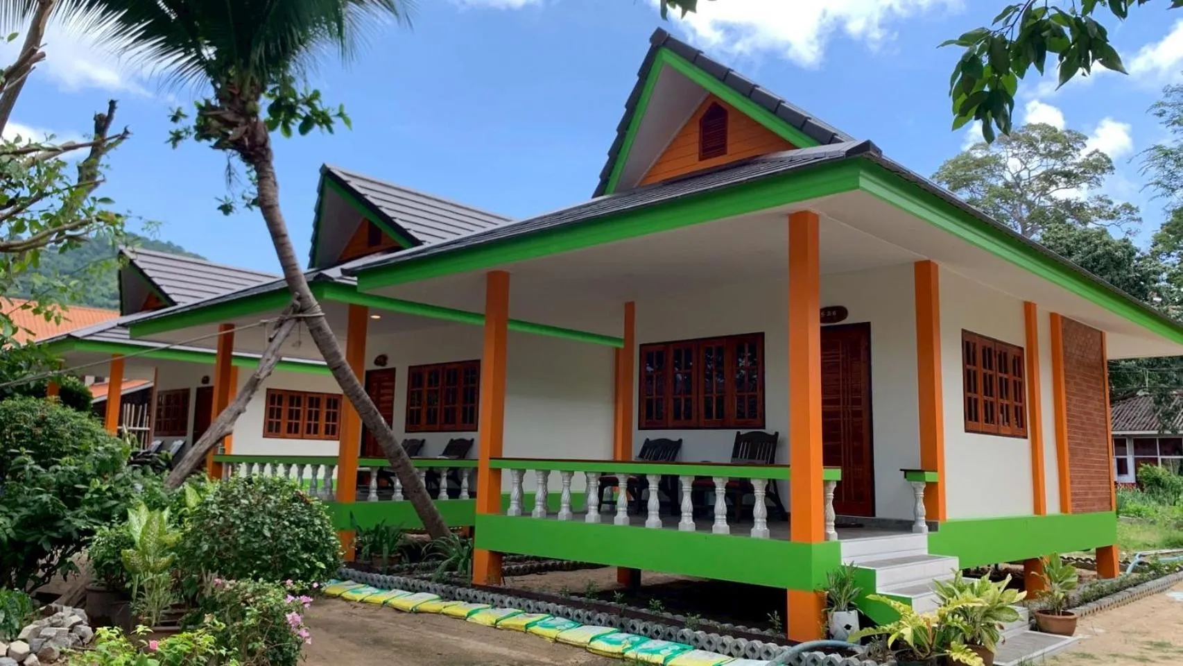 Lotus Paradise Resort - SHA PLUS