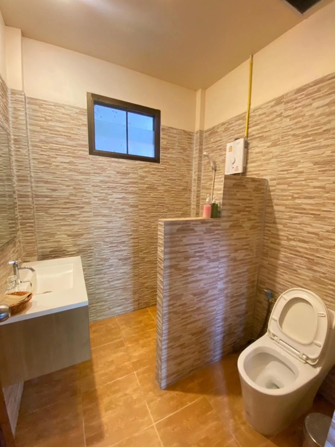 Lotus Paradise Resort - SHA PLUS