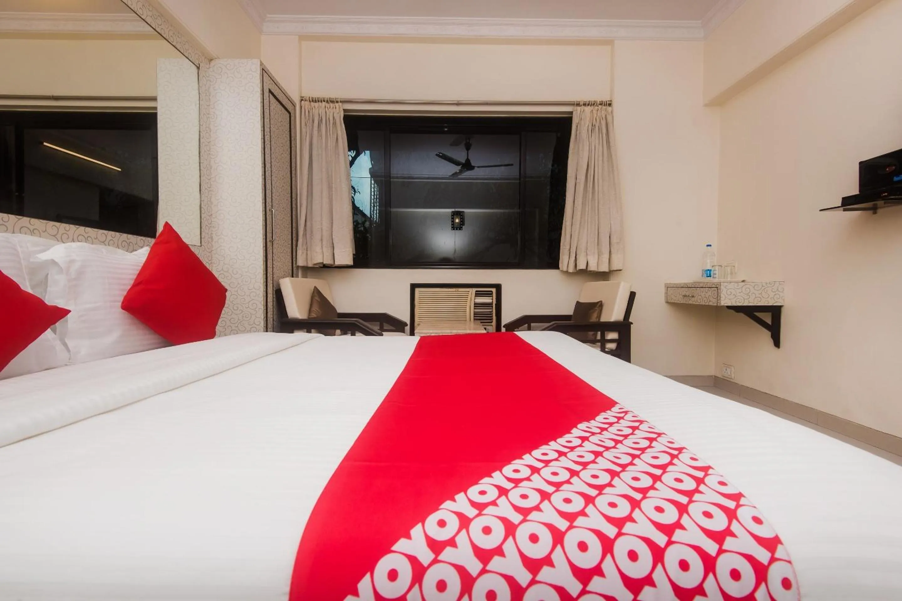 Bedroom, Bed in Hotel O Solitaire