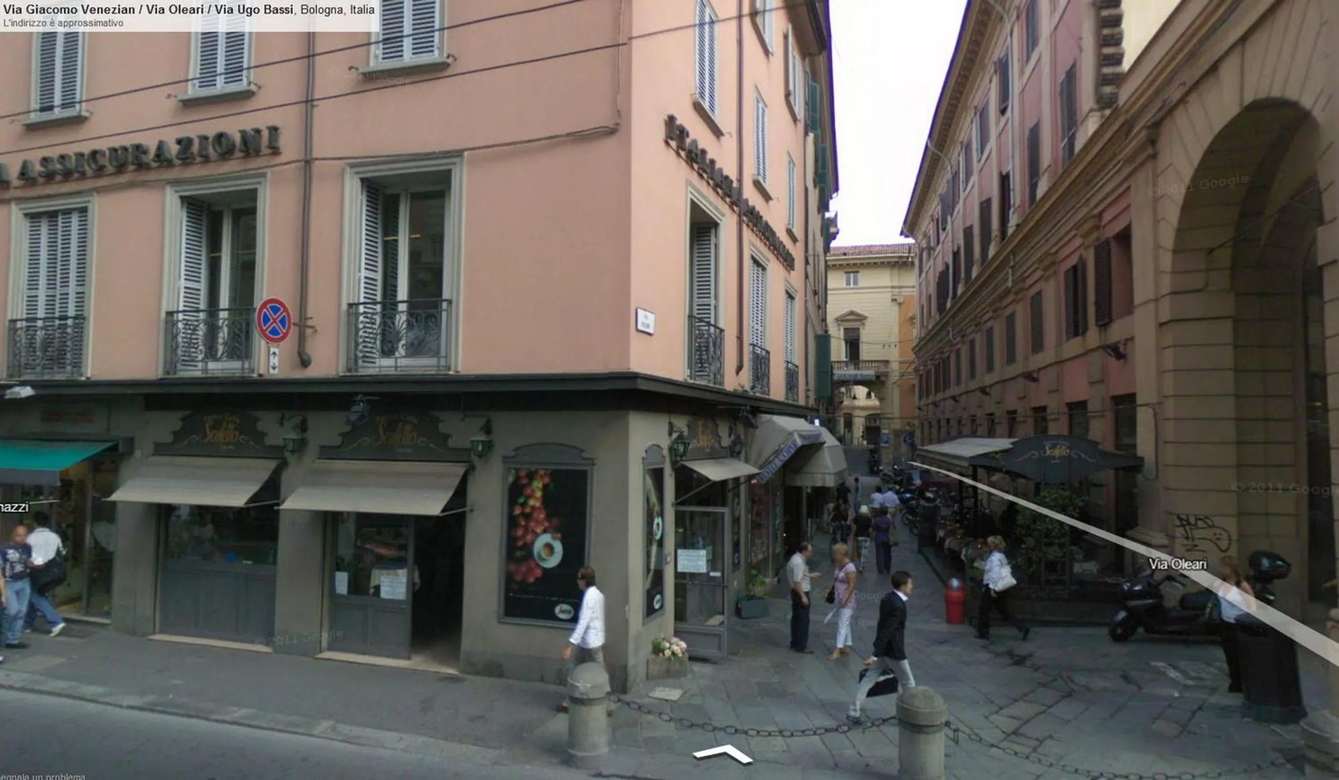 Restaurant/places to eat in IL CASTELLO HOSTEL BOUTIQUE