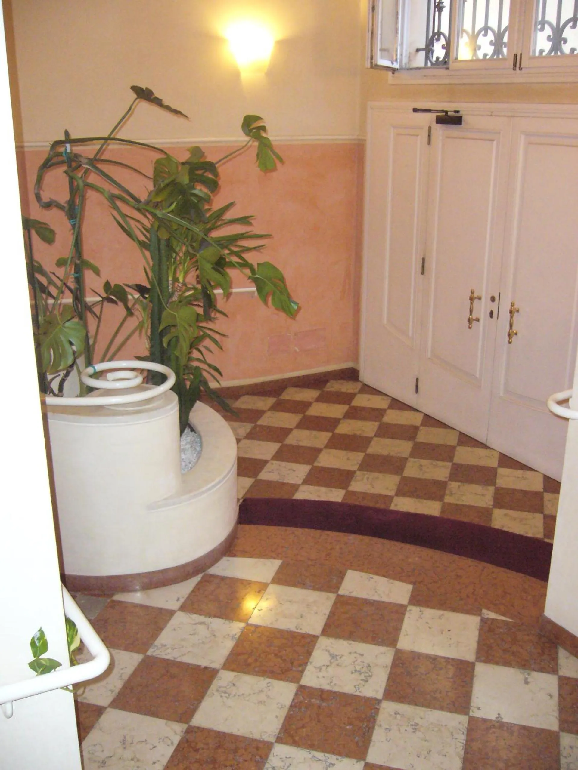 Lobby or reception in IL CASTELLO HOSTEL BOUTIQUE