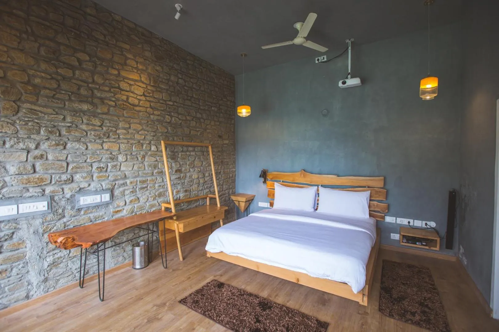 Bedroom, Bed in Seclude Ramgarh Cliff's edge