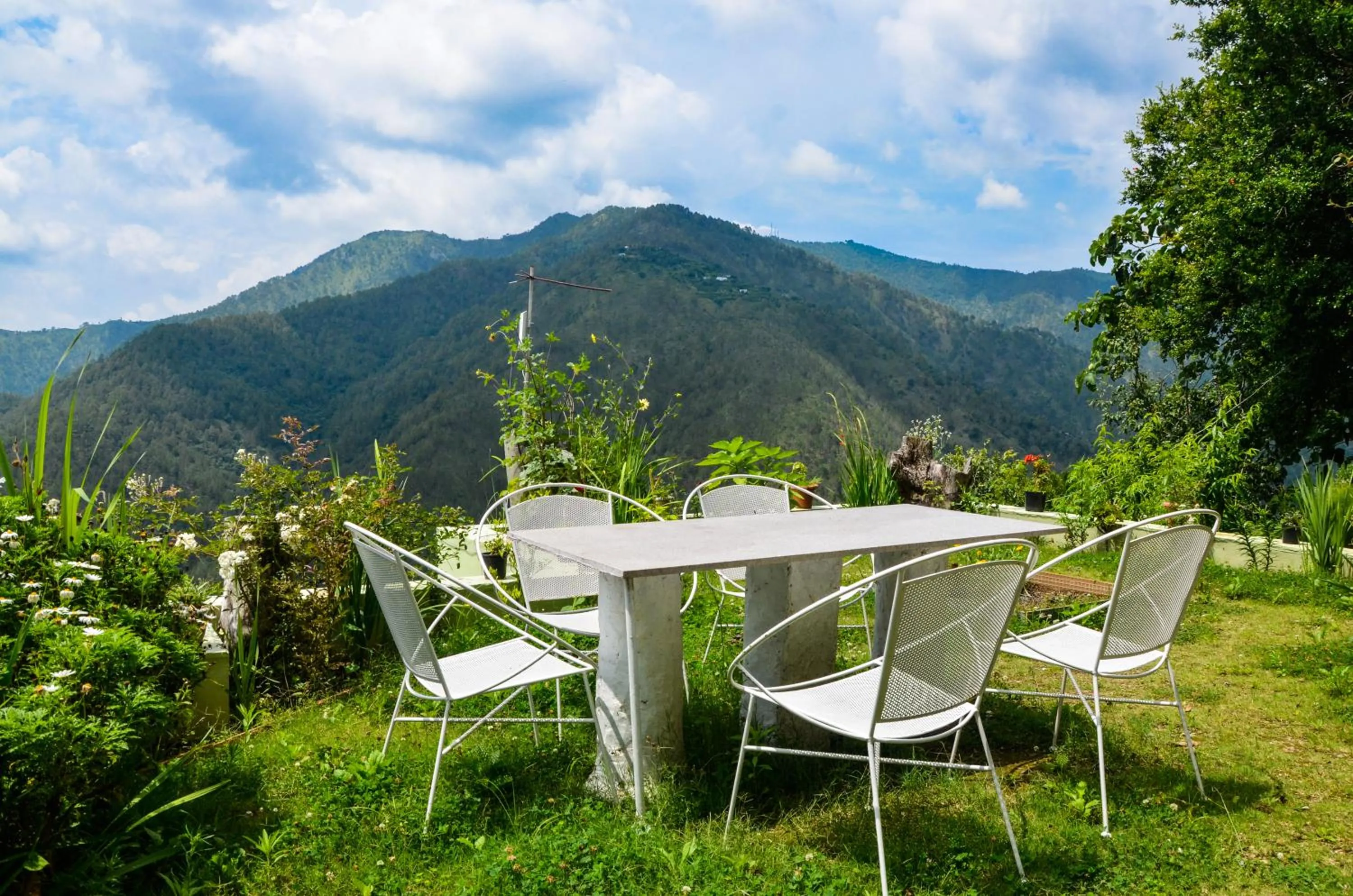 Balcony/Terrace in Seclude Ramgarh Cliff's edge