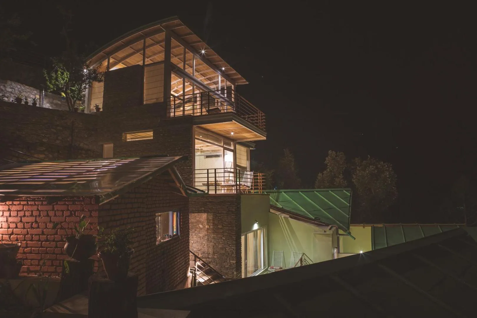 Property building in Seclude Ramgarh Cliff's edge