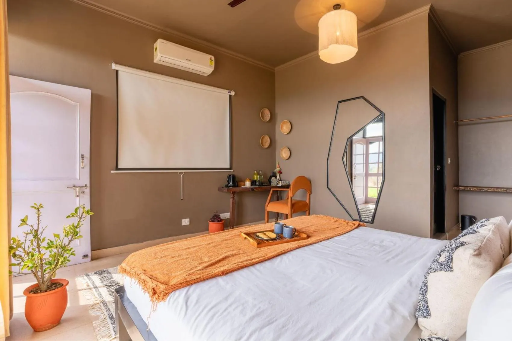 Bedroom, Bed in Seclude Palampur