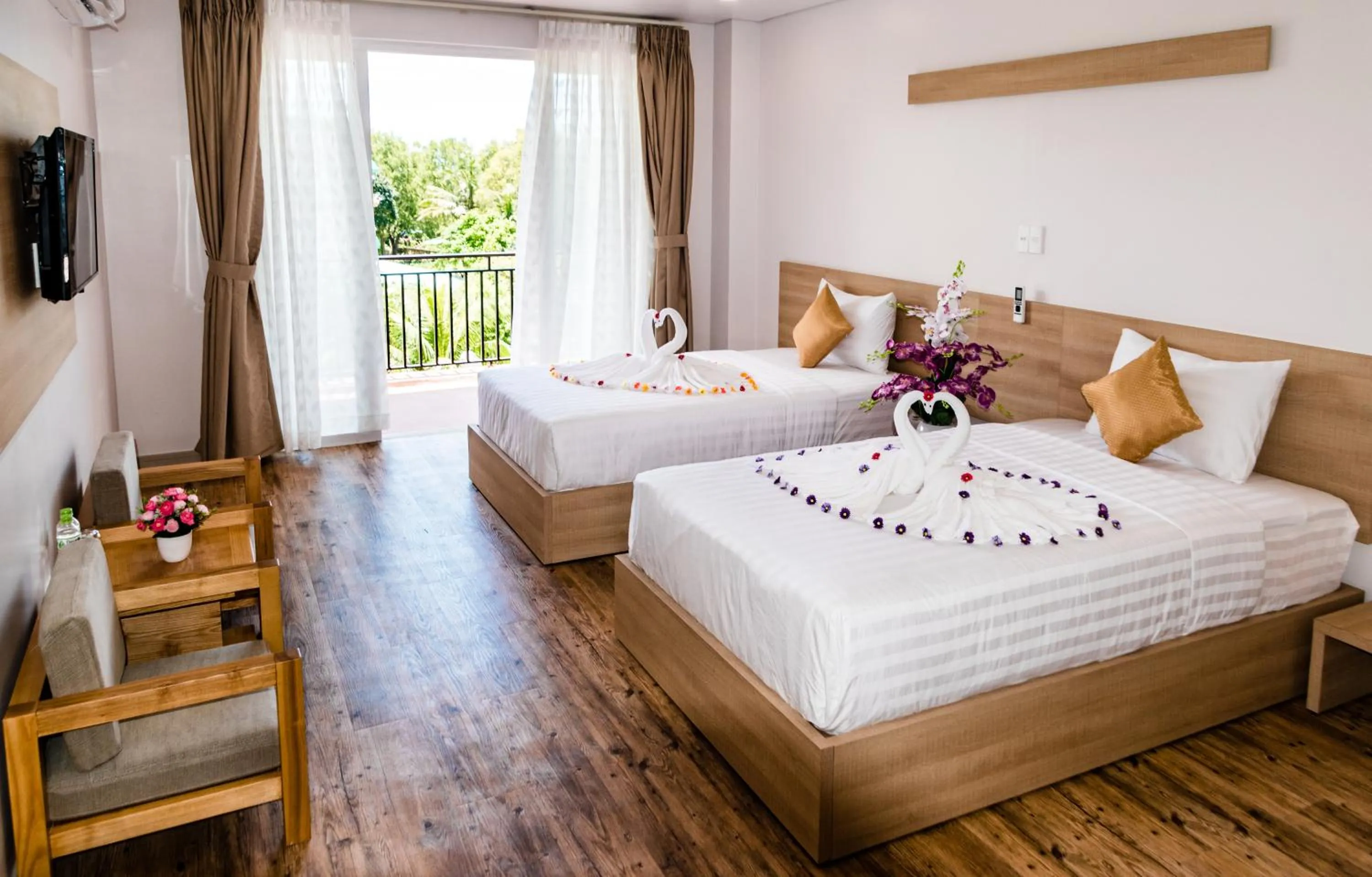 Bed in Summer Dream Hotel