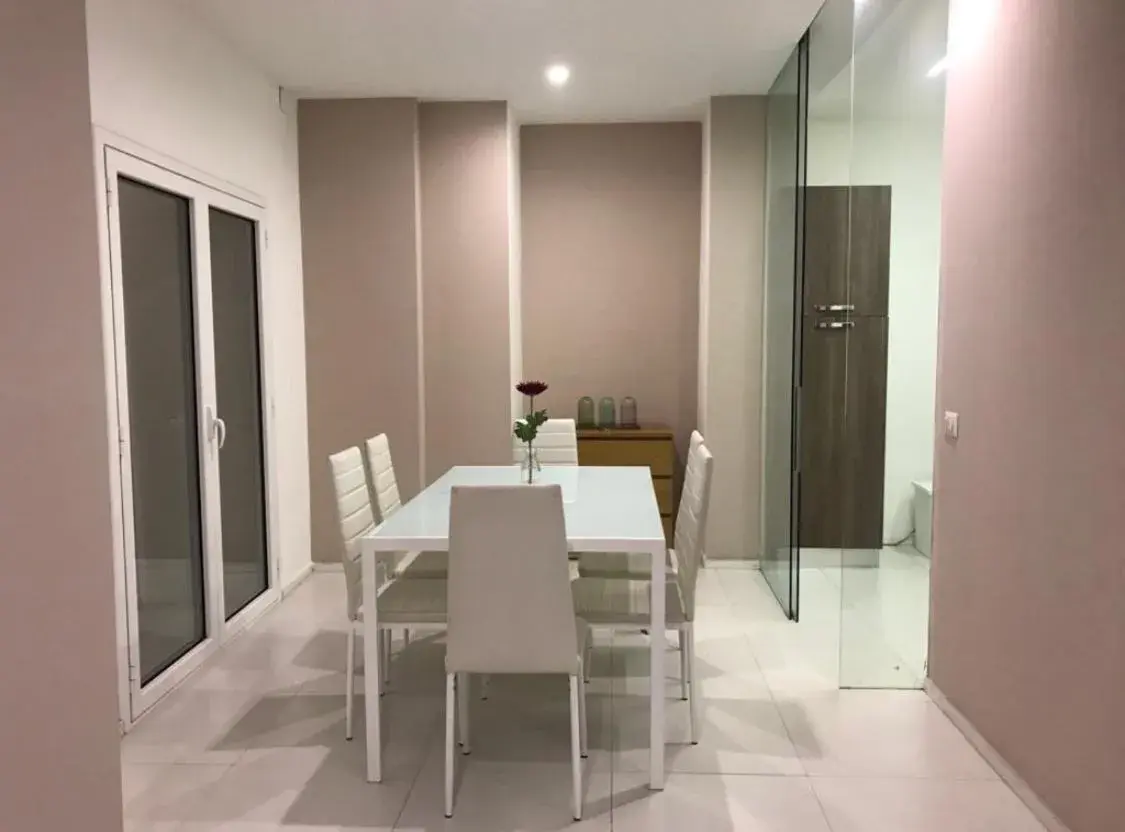 Smile's Home Smile's Home