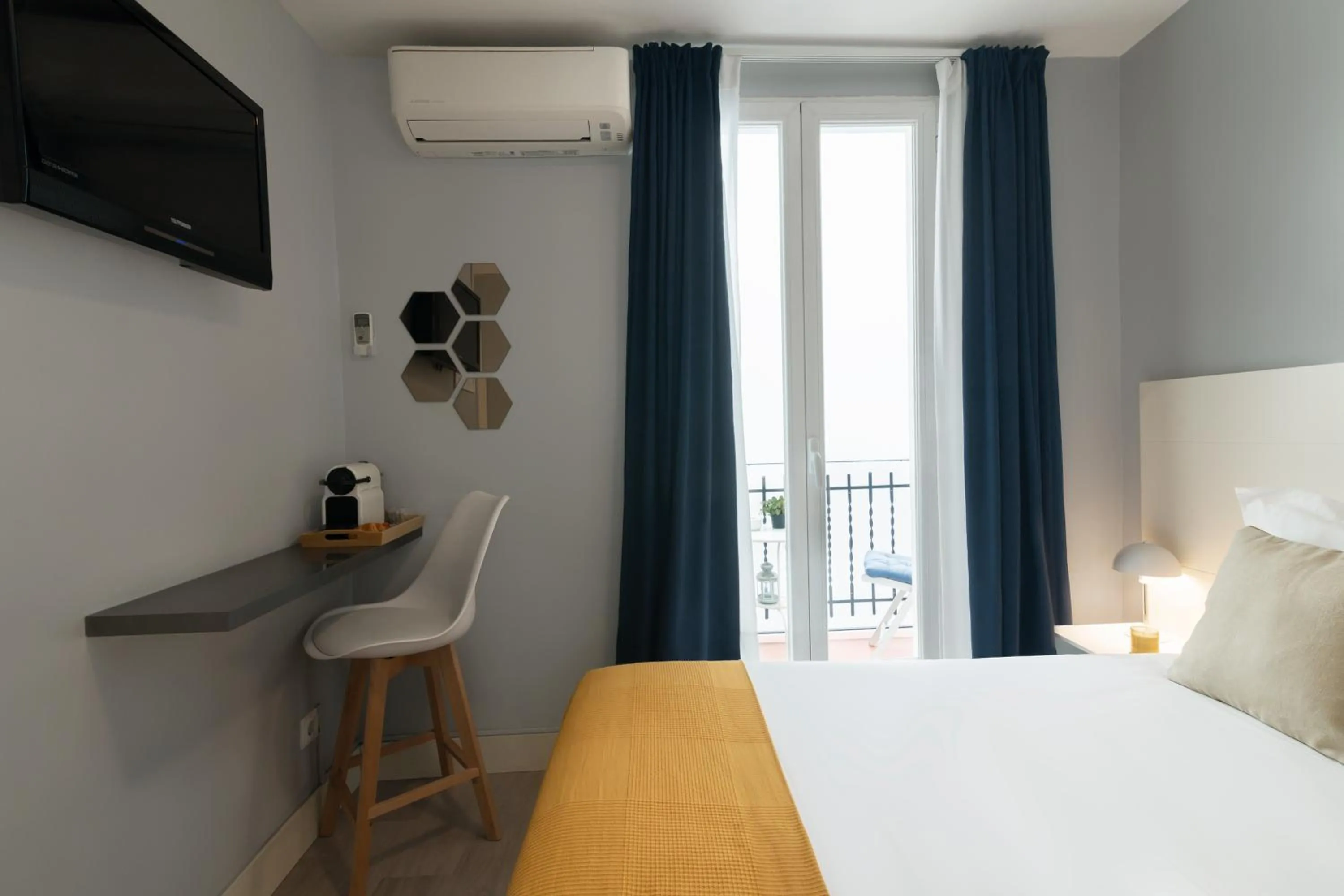 Bed in 8Rooms Madrid