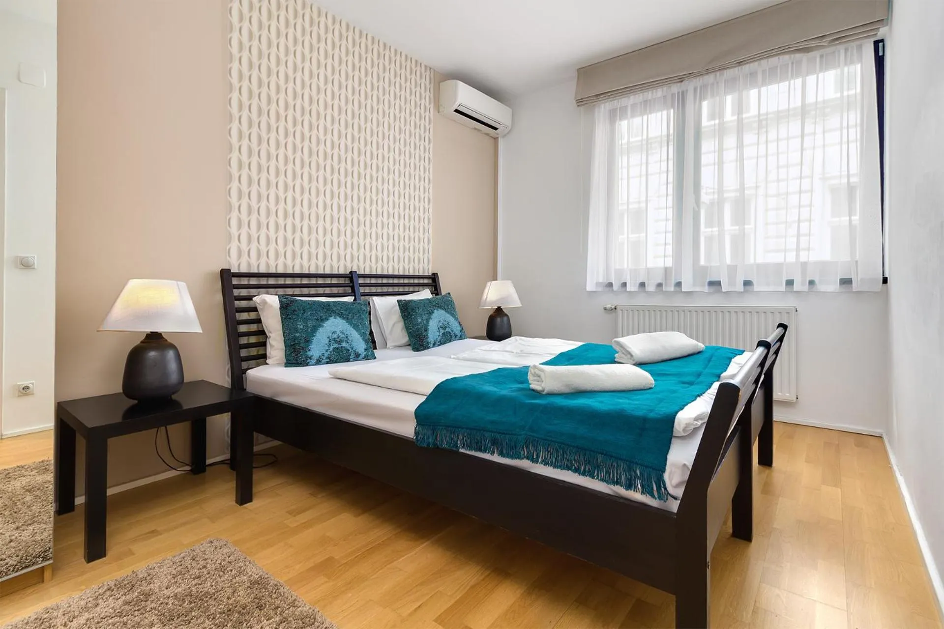 Bed in Quality Point Apartments 0-24 reception