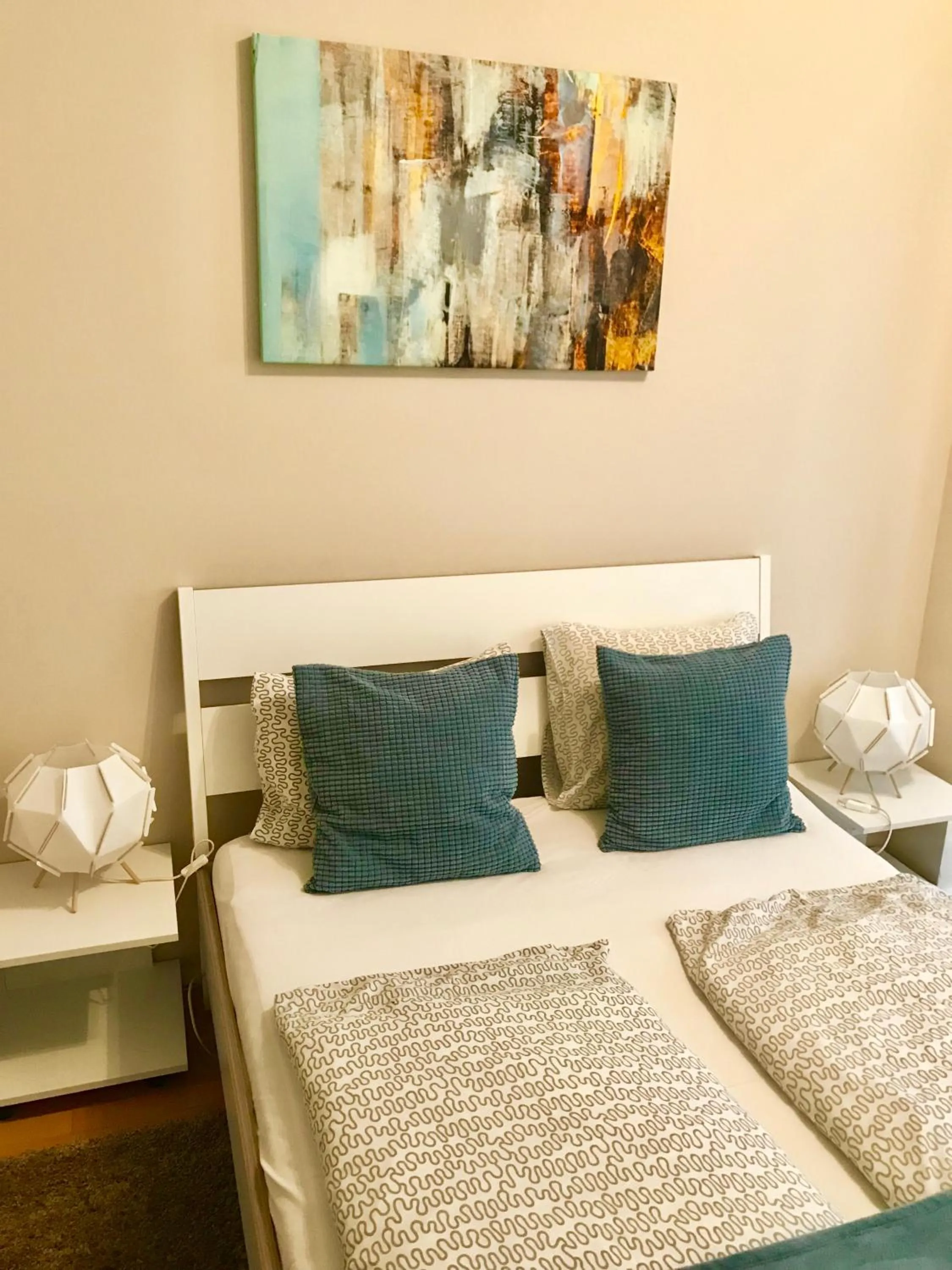 Bed in Quality Point Apartments 0-24 reception