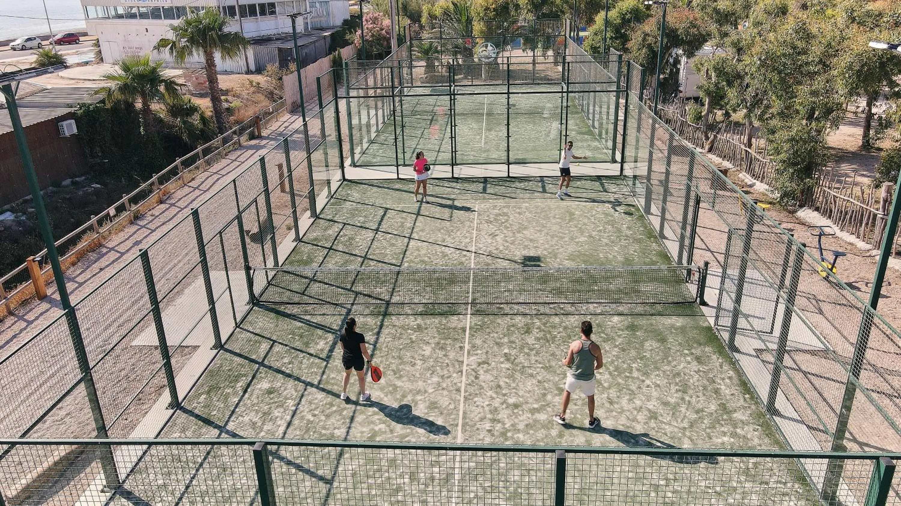 Tennis court in TAIGA Delta de l'Ebre
