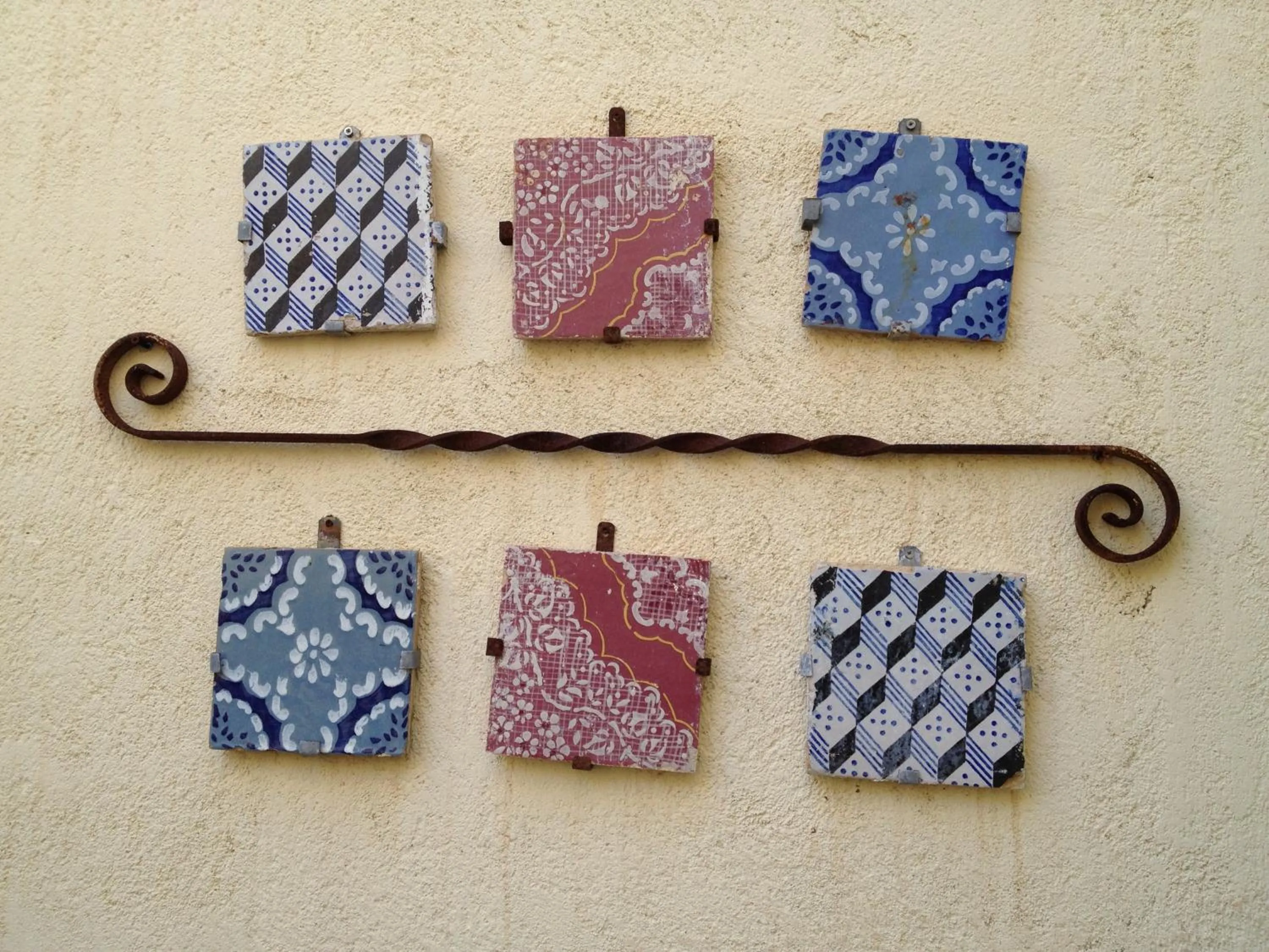 Decorative detail in B&B Case a San Matteo