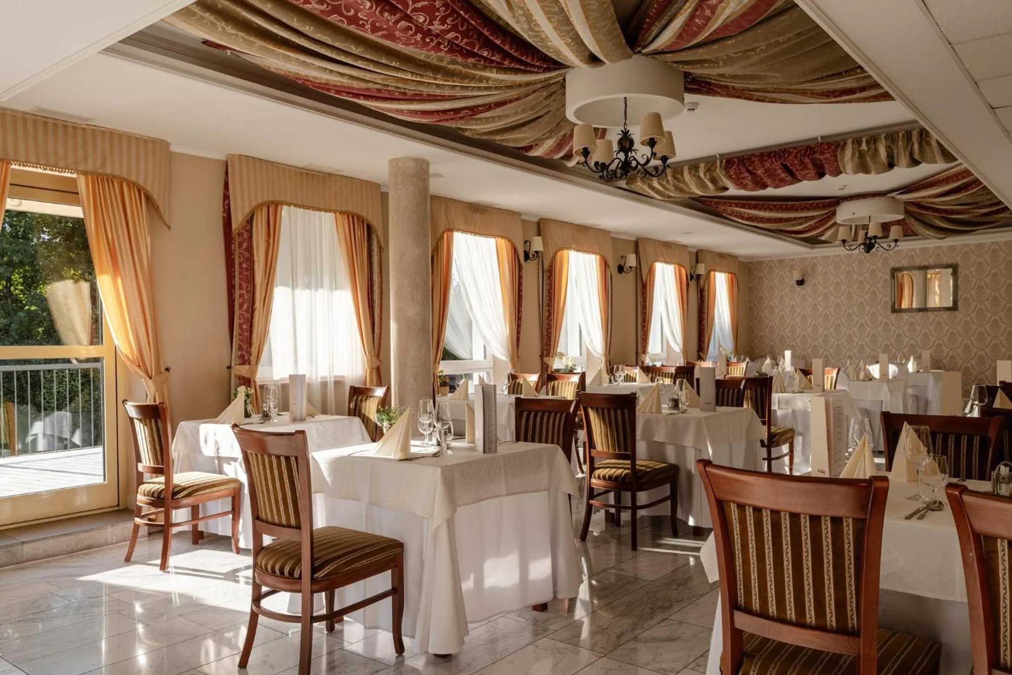 Restaurant/places to eat in Calimbra Wellness Hotel Superior