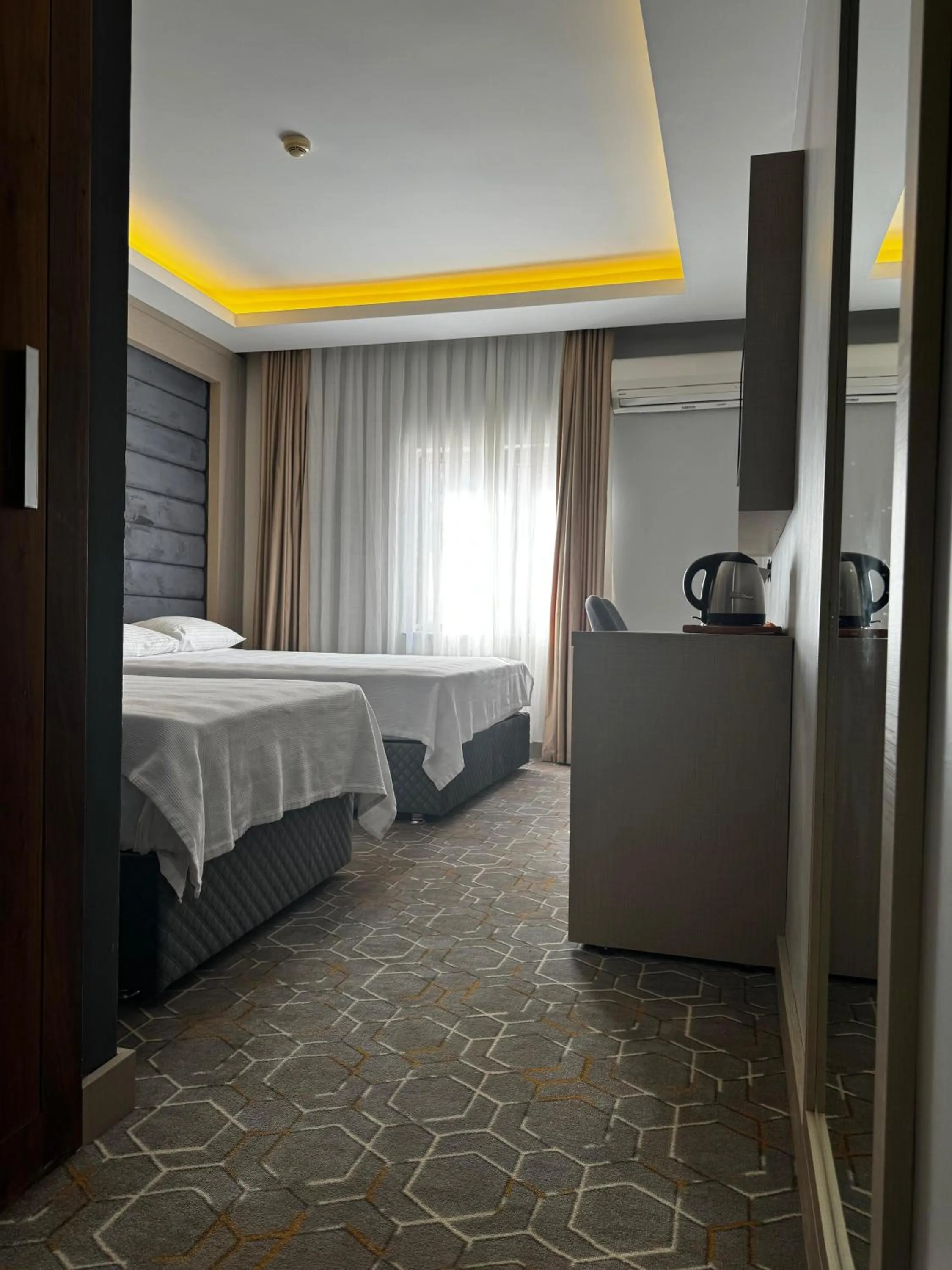 Photo of the whole room, Bed in Miroglu Hotel