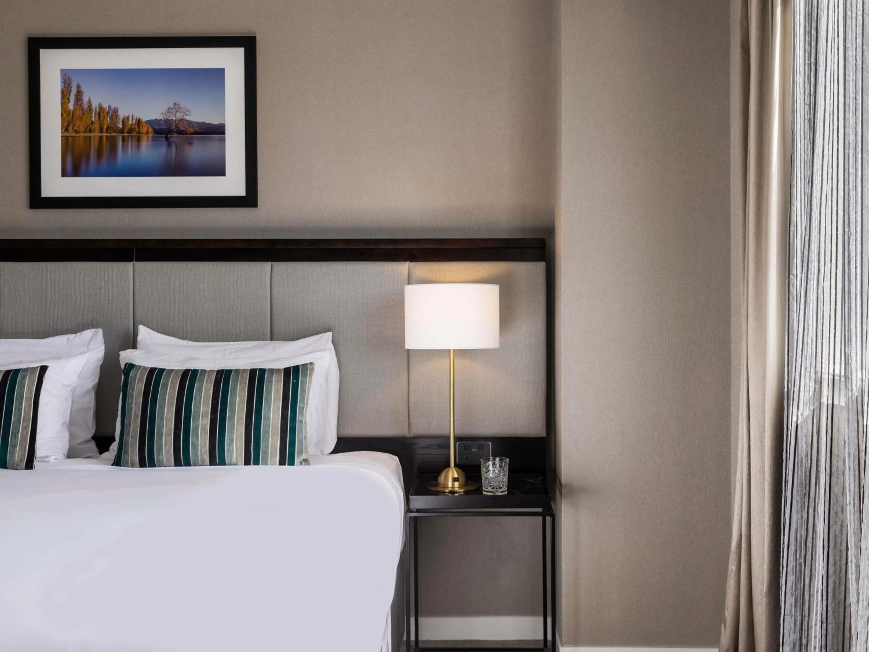 Bedroom, Bed in The Sebel Auckland Manukau