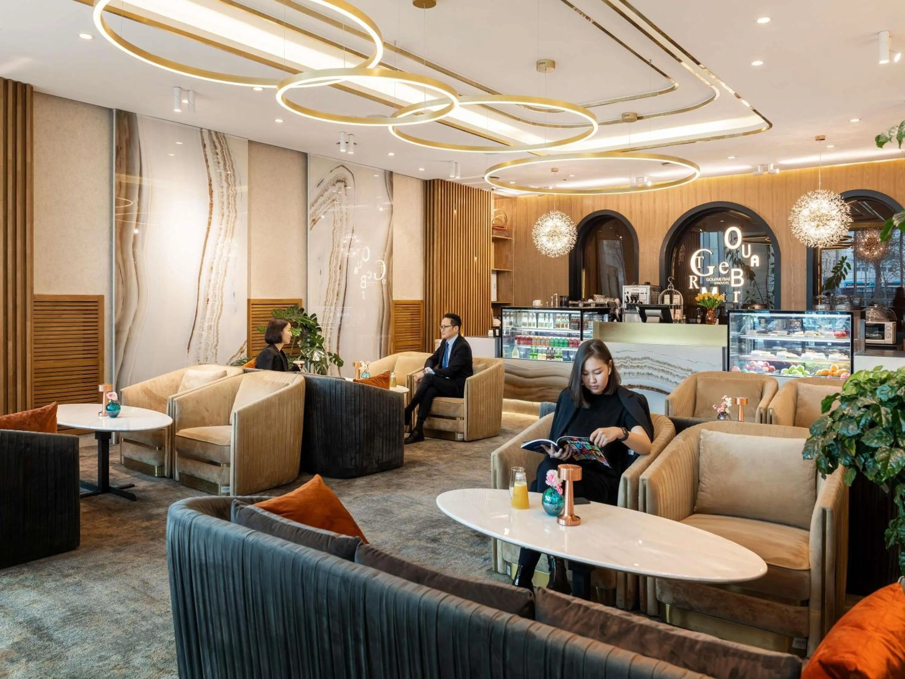 Lounge or bar in Novotel Ulaanbaatar