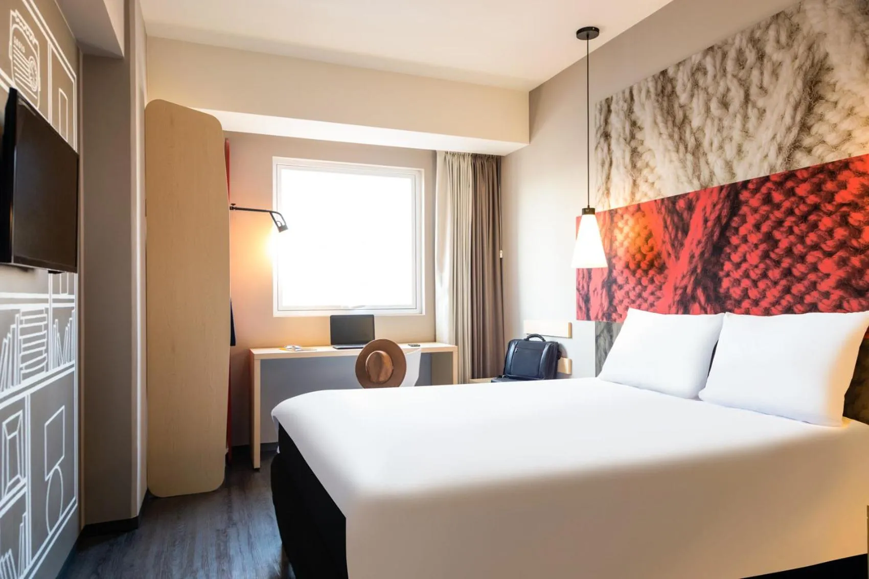 Bed in Ibis Mazatlan Marina