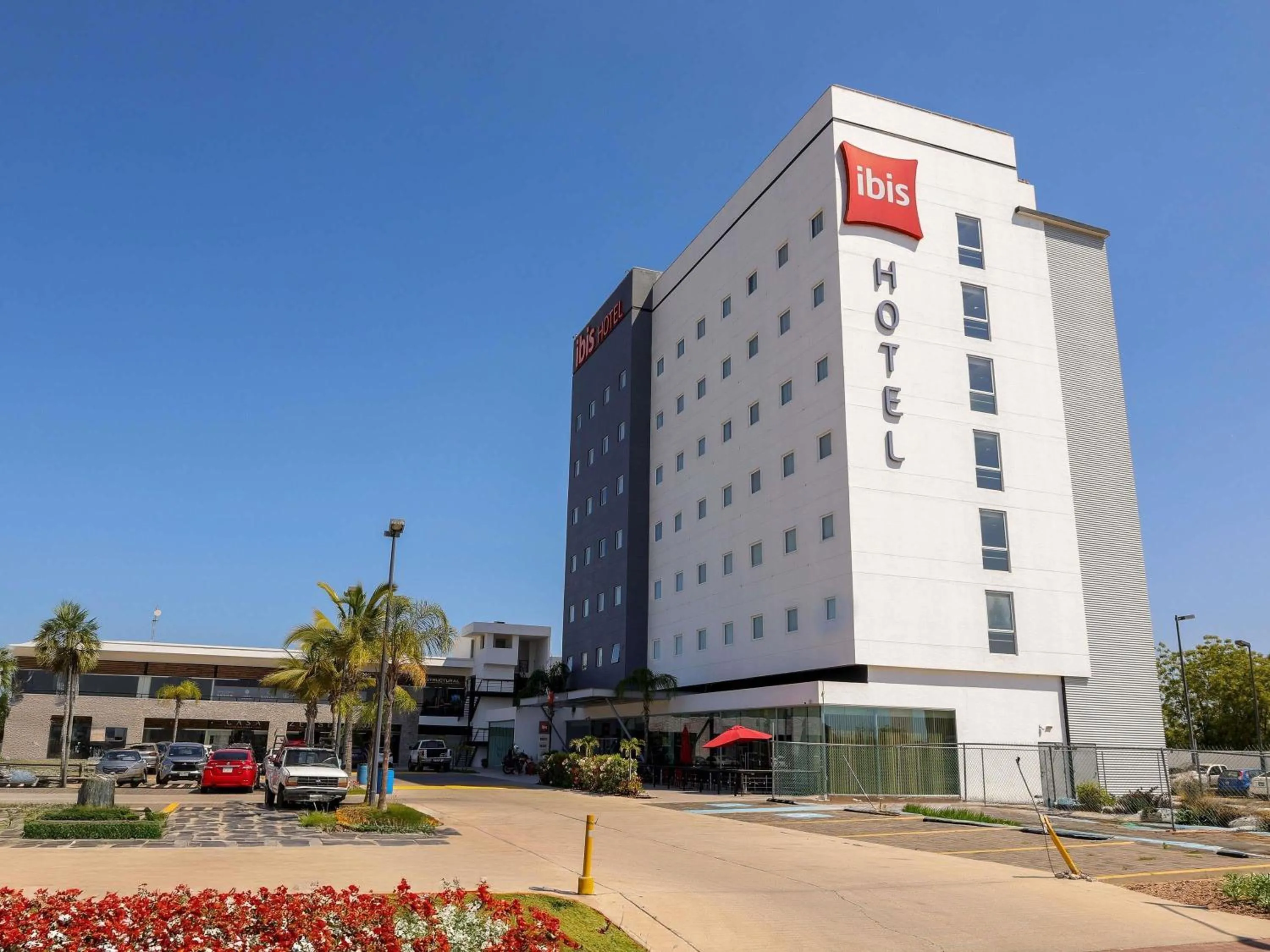 Property building in Ibis Mazatlan Marina